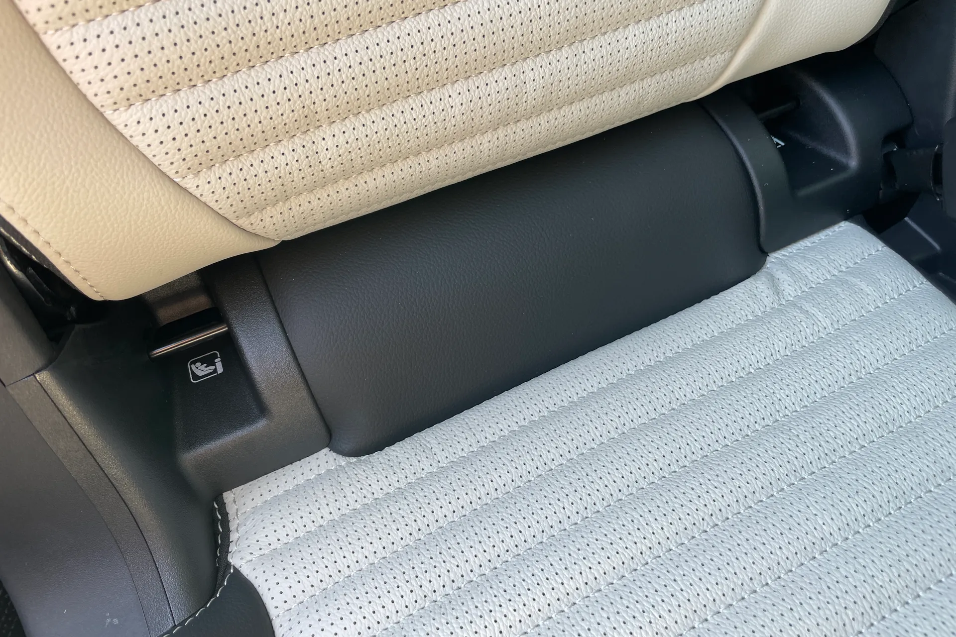 LAND ROVER DISCOVERY SPORT thumbnail image number 37