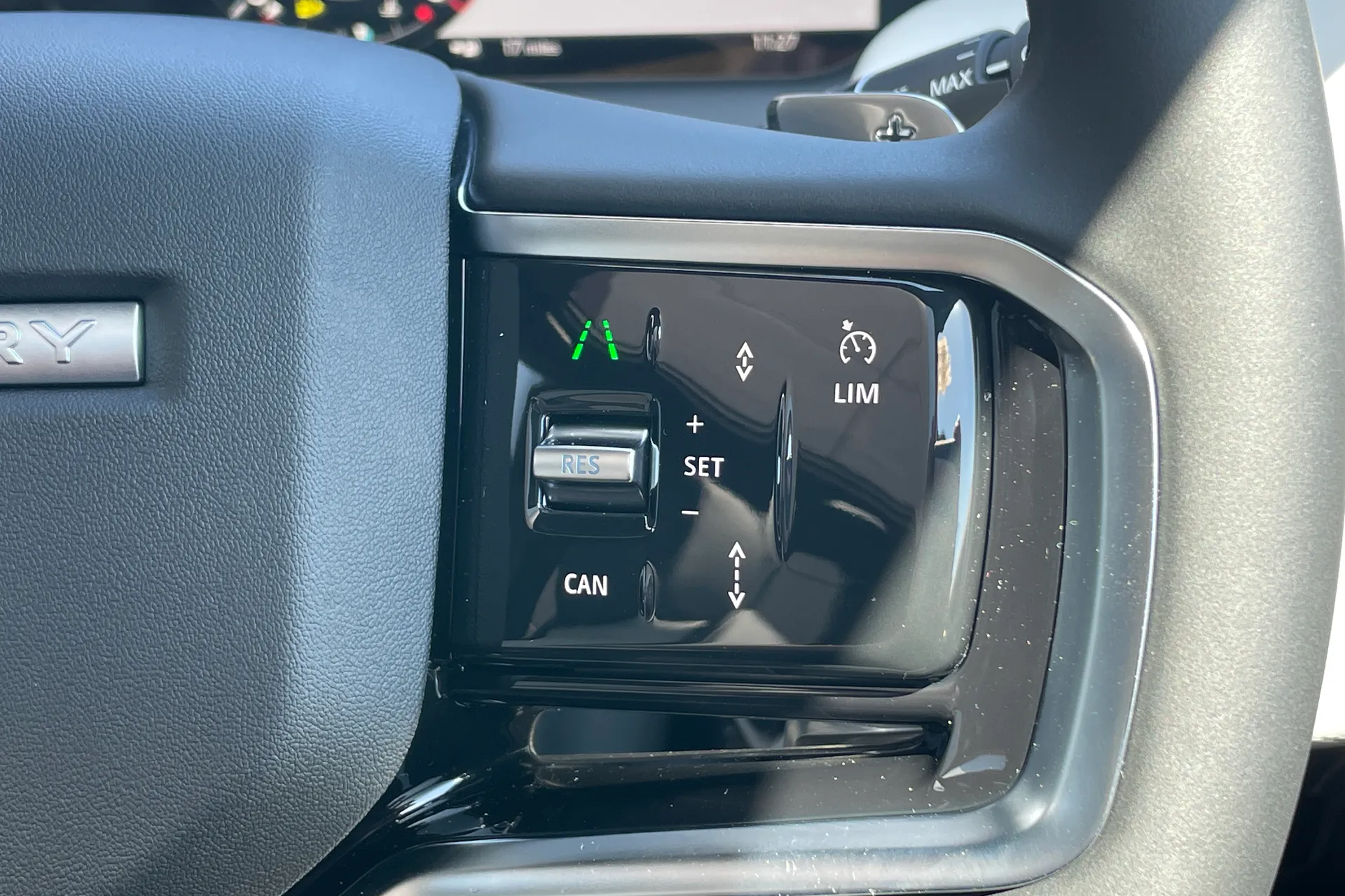 LAND ROVER DISCOVERY SPORT thumbnail image number 48