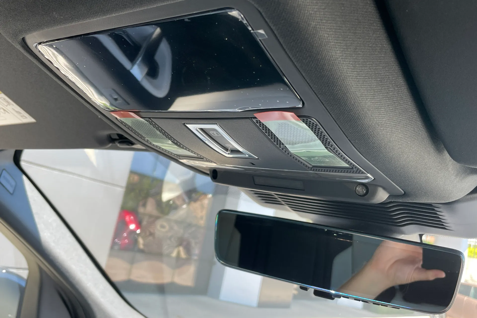 LAND ROVER DISCOVERY SPORT thumbnail image number 36