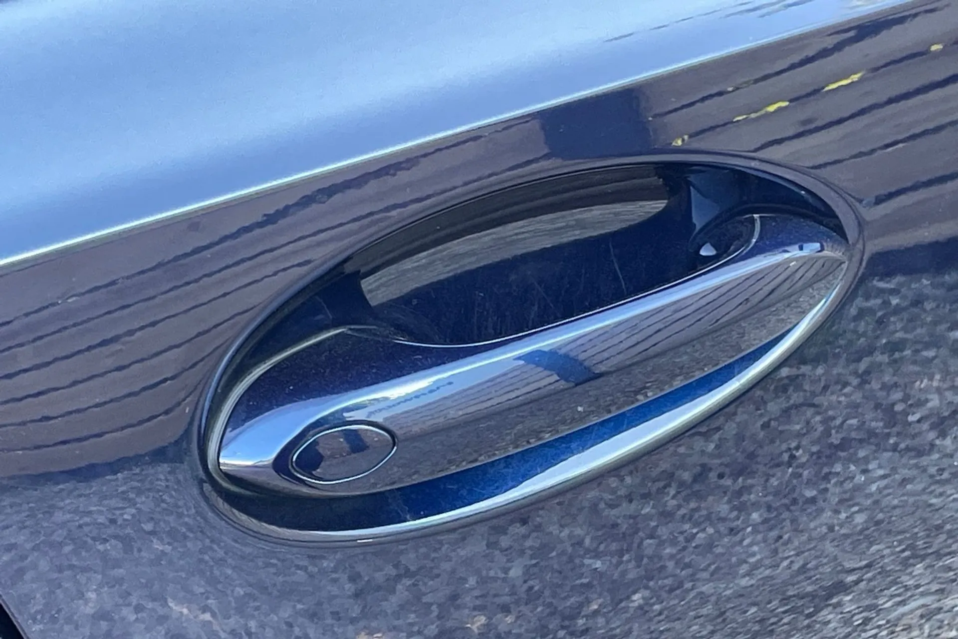 BMW 3 SERIES thumbnail image number 16