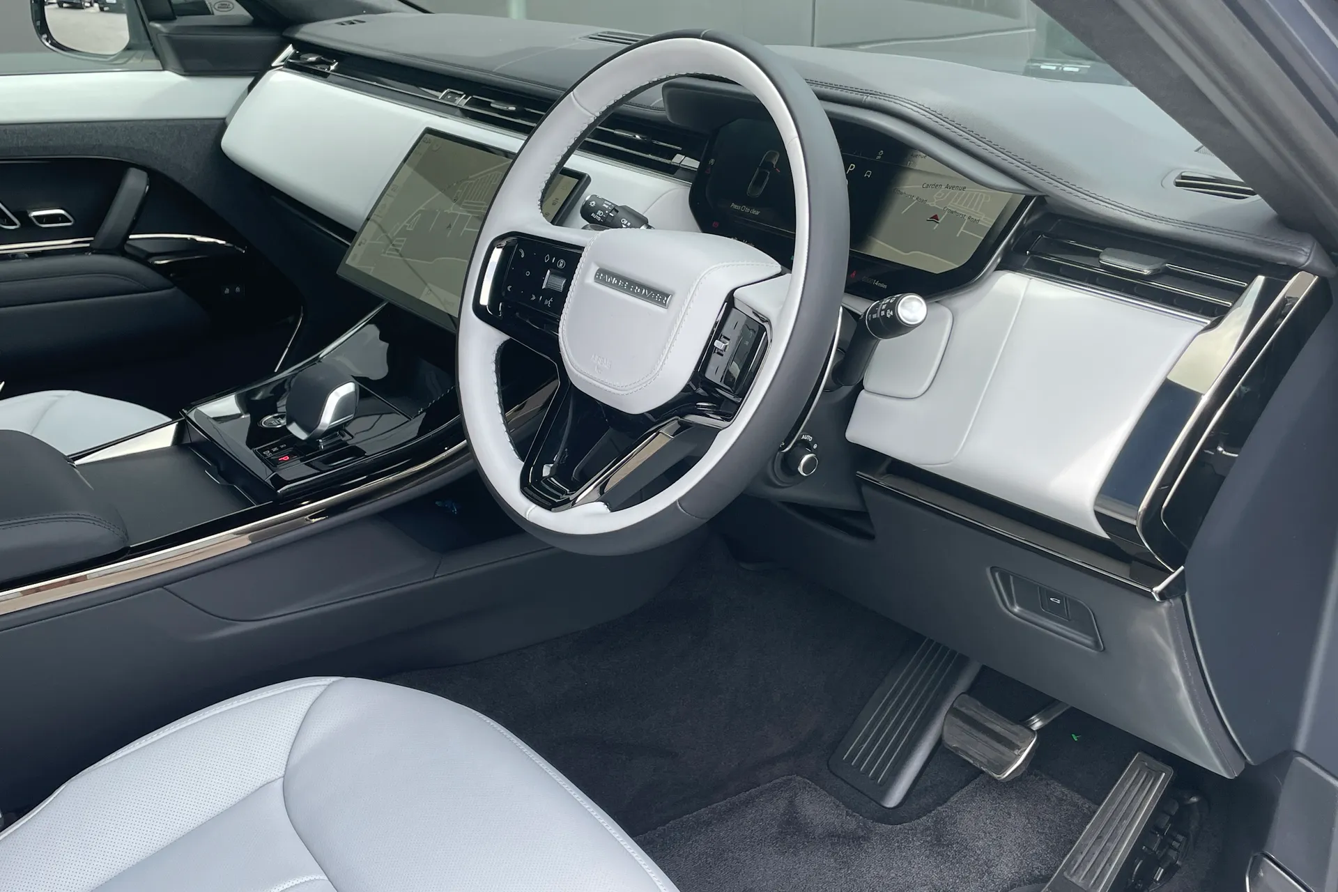 LAND ROVER RANGE ROVER SPORT thumbnail image number 18