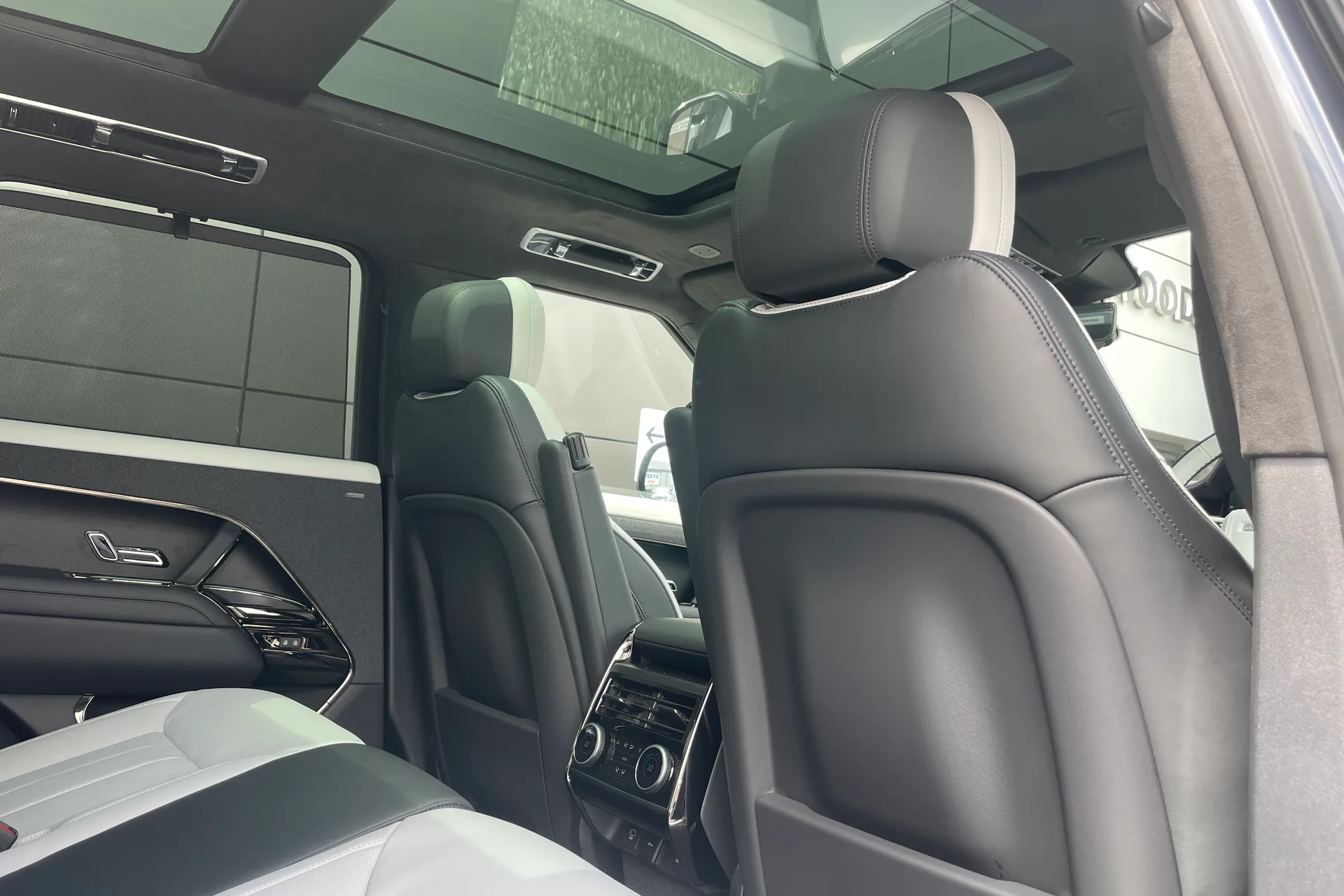LAND ROVER RANGE ROVER SPORT thumbnail image number 53