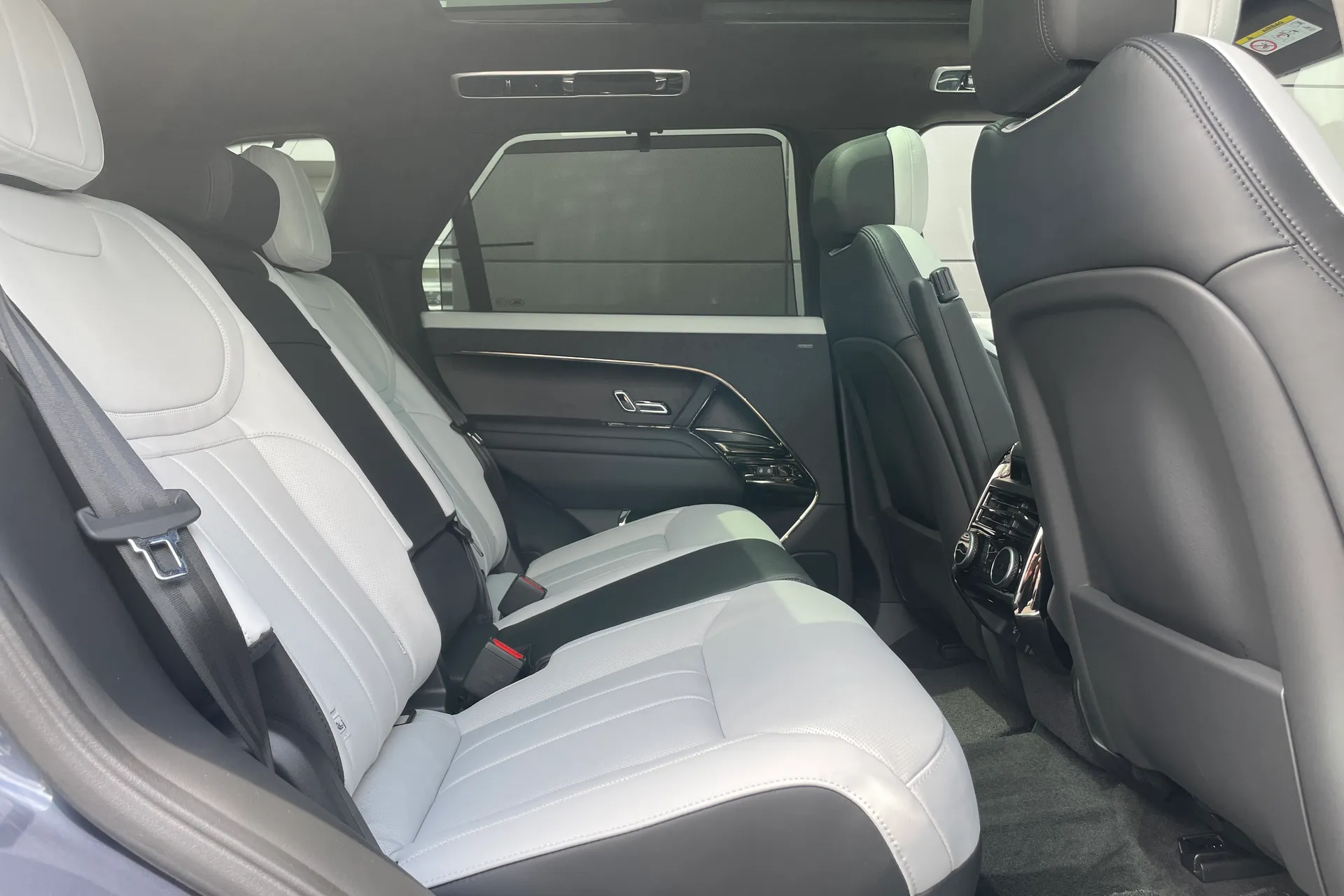 LAND ROVER RANGE ROVER SPORT thumbnail image number 22