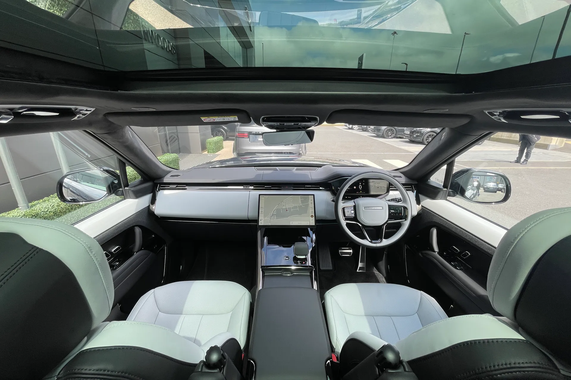LAND ROVER RANGE ROVER SPORT thumbnail image number 3