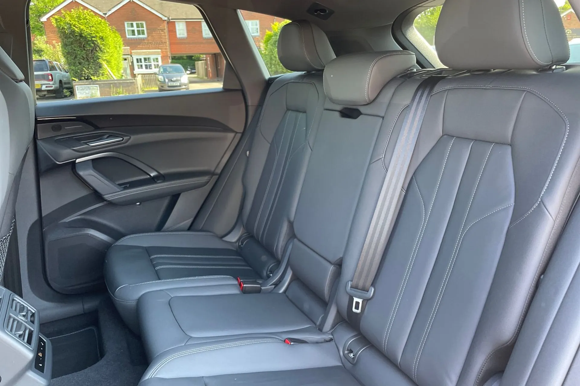 Audi Q5 thumbnail image number 40