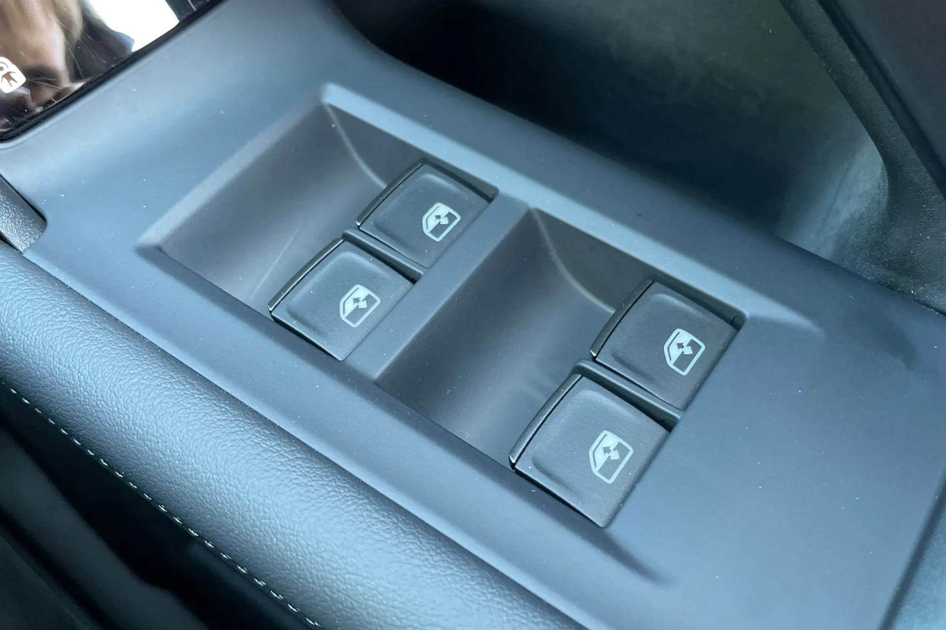 Audi Q5 thumbnail image number 28