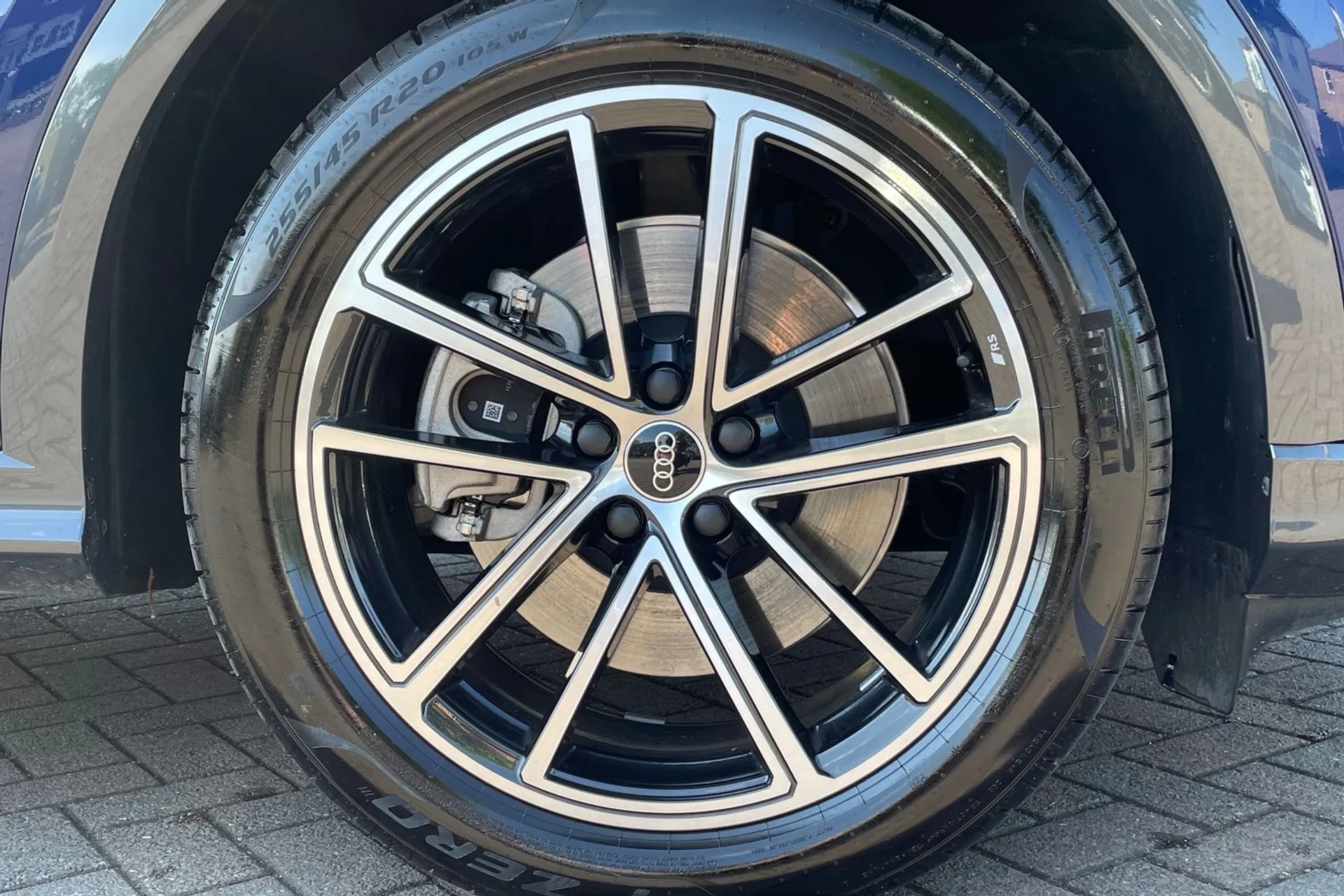Audi Q5 thumbnail image number 5
