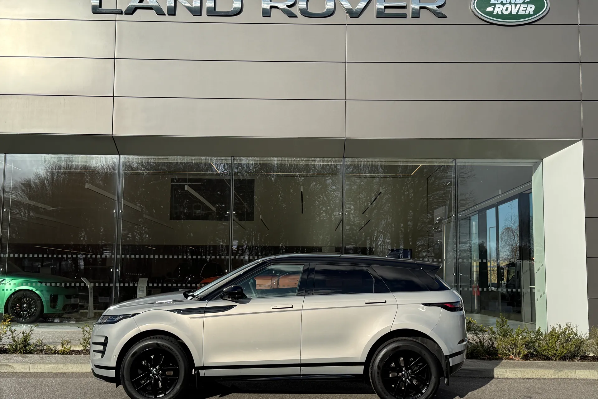 LAND ROVER RANGE ROVER EVOQUE thumbnail image number 11
