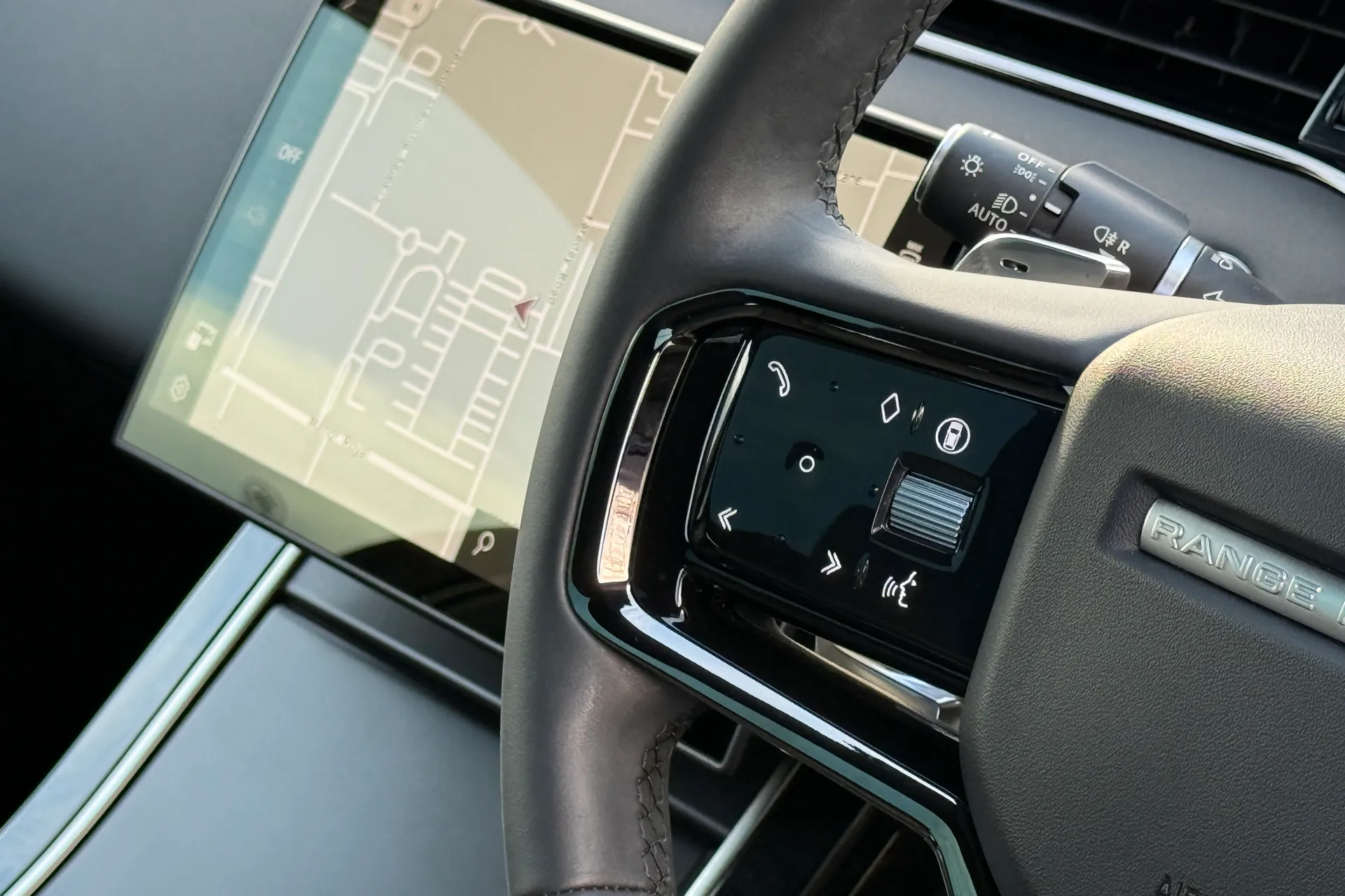 LAND ROVER RANGE ROVER EVOQUE thumbnail image number 45