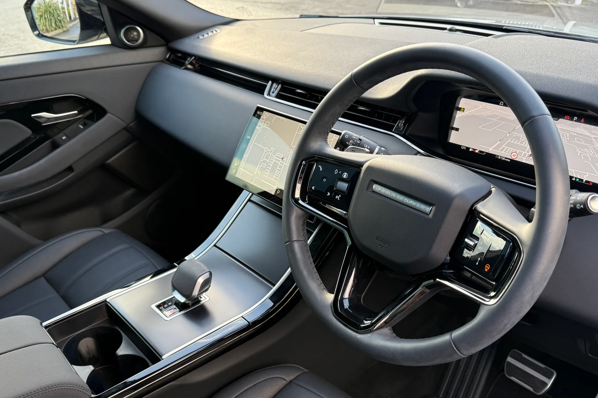 LAND ROVER RANGE ROVER EVOQUE thumbnail image number 42