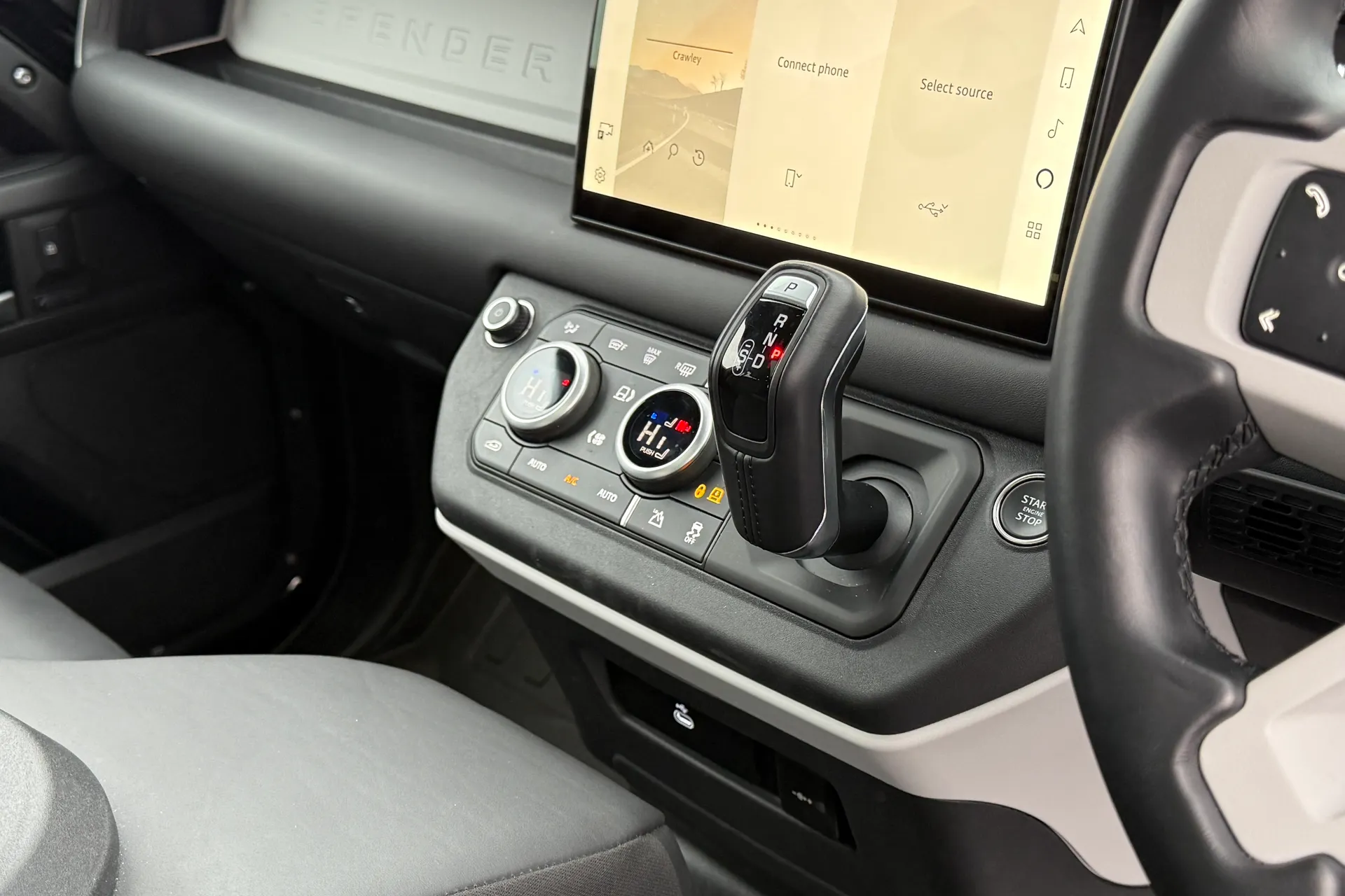 LAND ROVER Defender 110 thumbnail image number 40