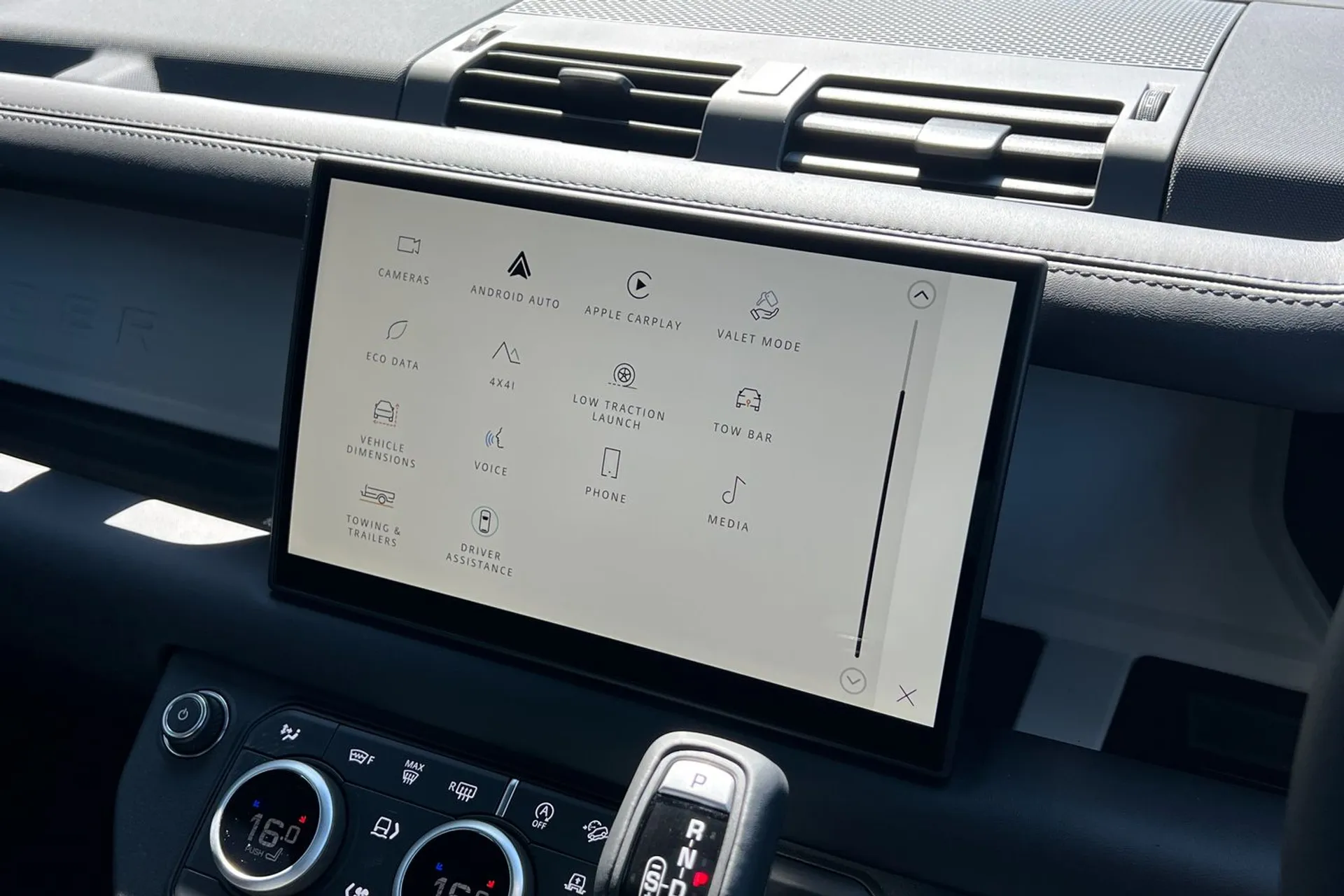 LAND ROVER Defender 110 thumbnail image number 60