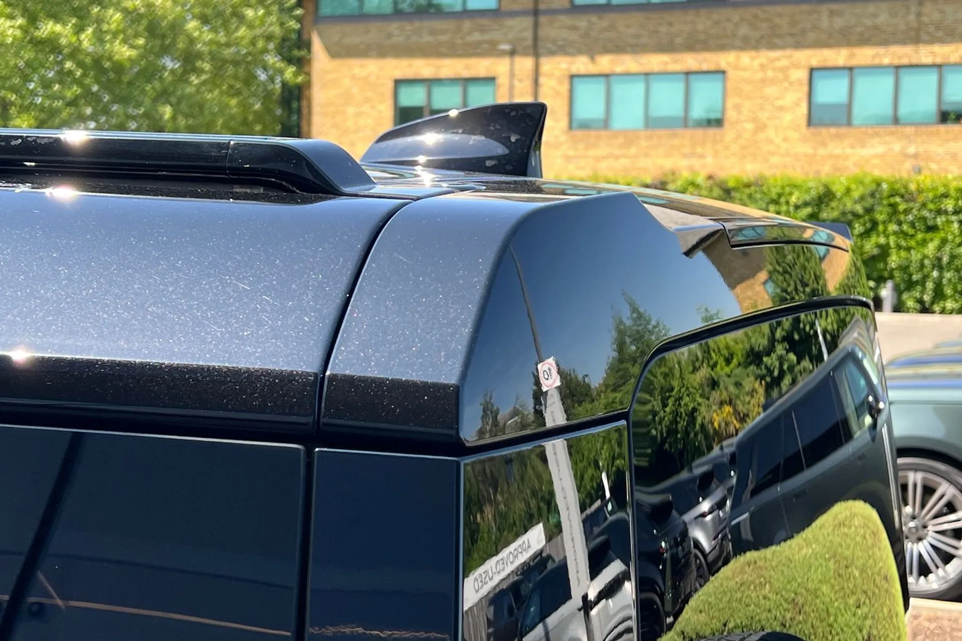 LAND ROVER Defender 110 thumbnail image number 18