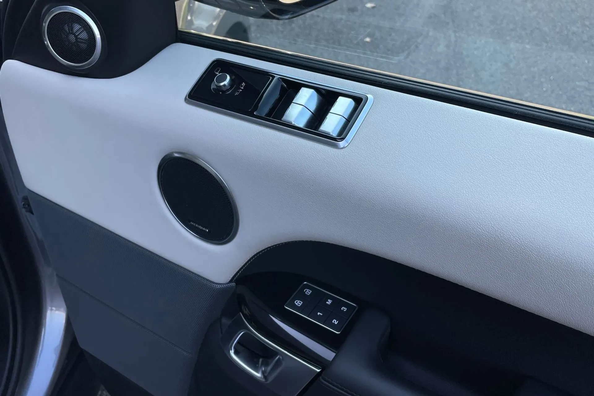 LAND ROVER RANGE ROVER SPORT thumbnail image number 47