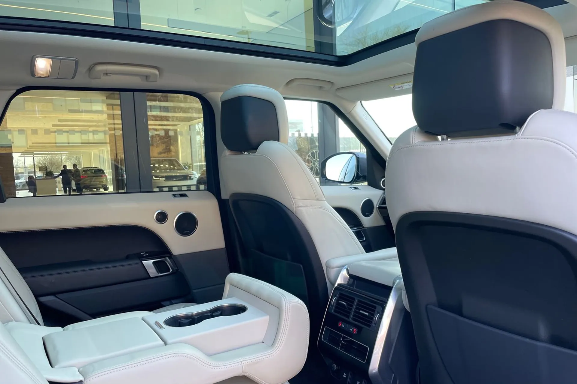 LAND ROVER RANGE ROVER SPORT thumbnail image number 28
