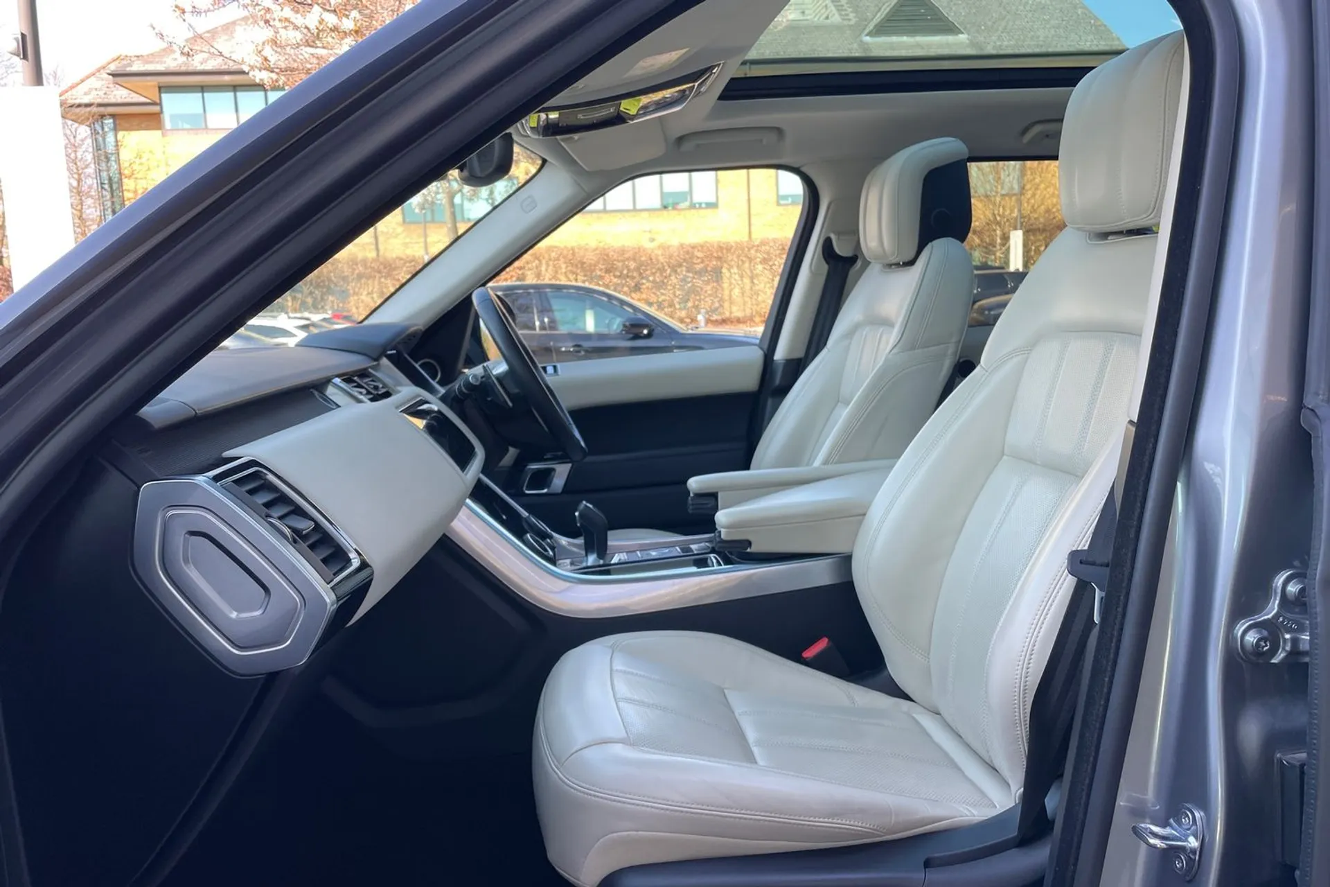 LAND ROVER RANGE ROVER SPORT thumbnail image number 35