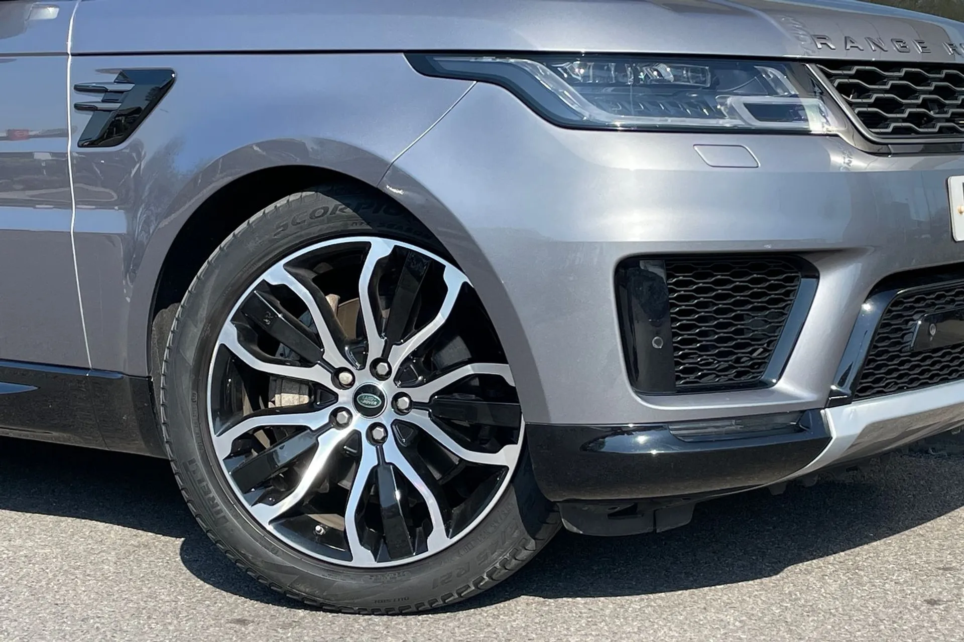 LAND ROVER RANGE ROVER SPORT thumbnail image number 9