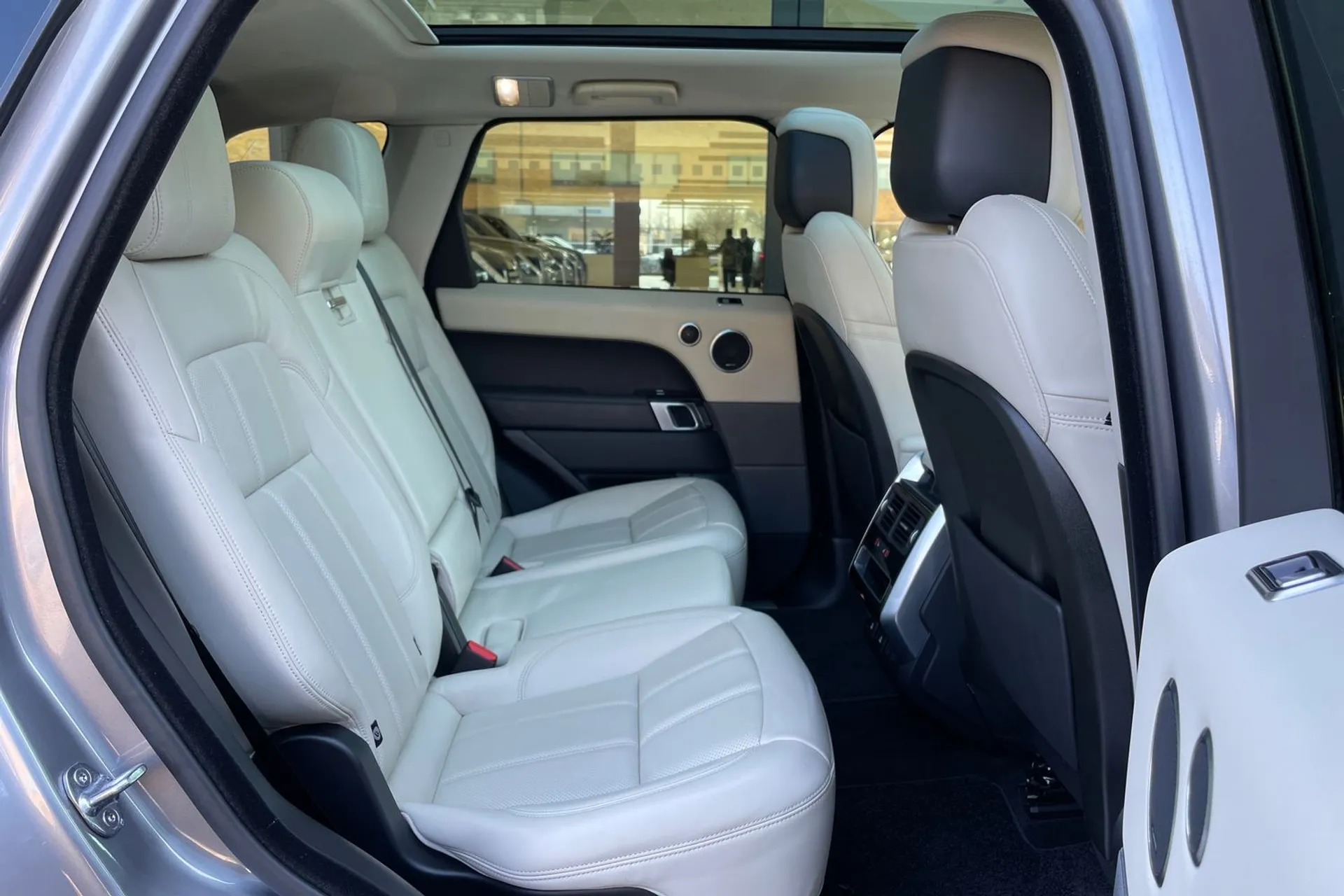 LAND ROVER RANGE ROVER SPORT thumbnail image number 27