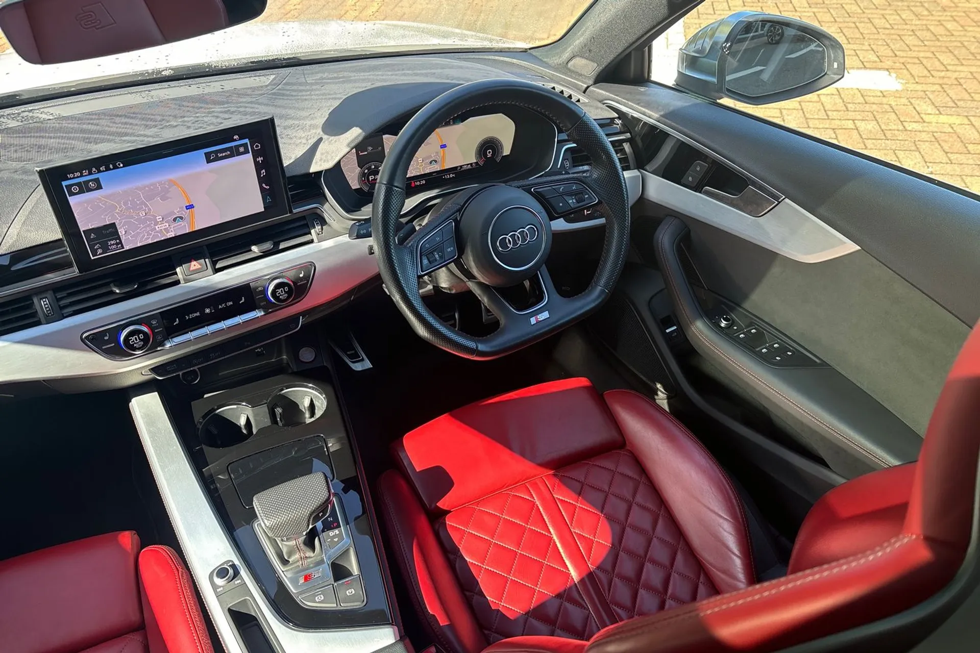 Audi A4 thumbnail image number 33