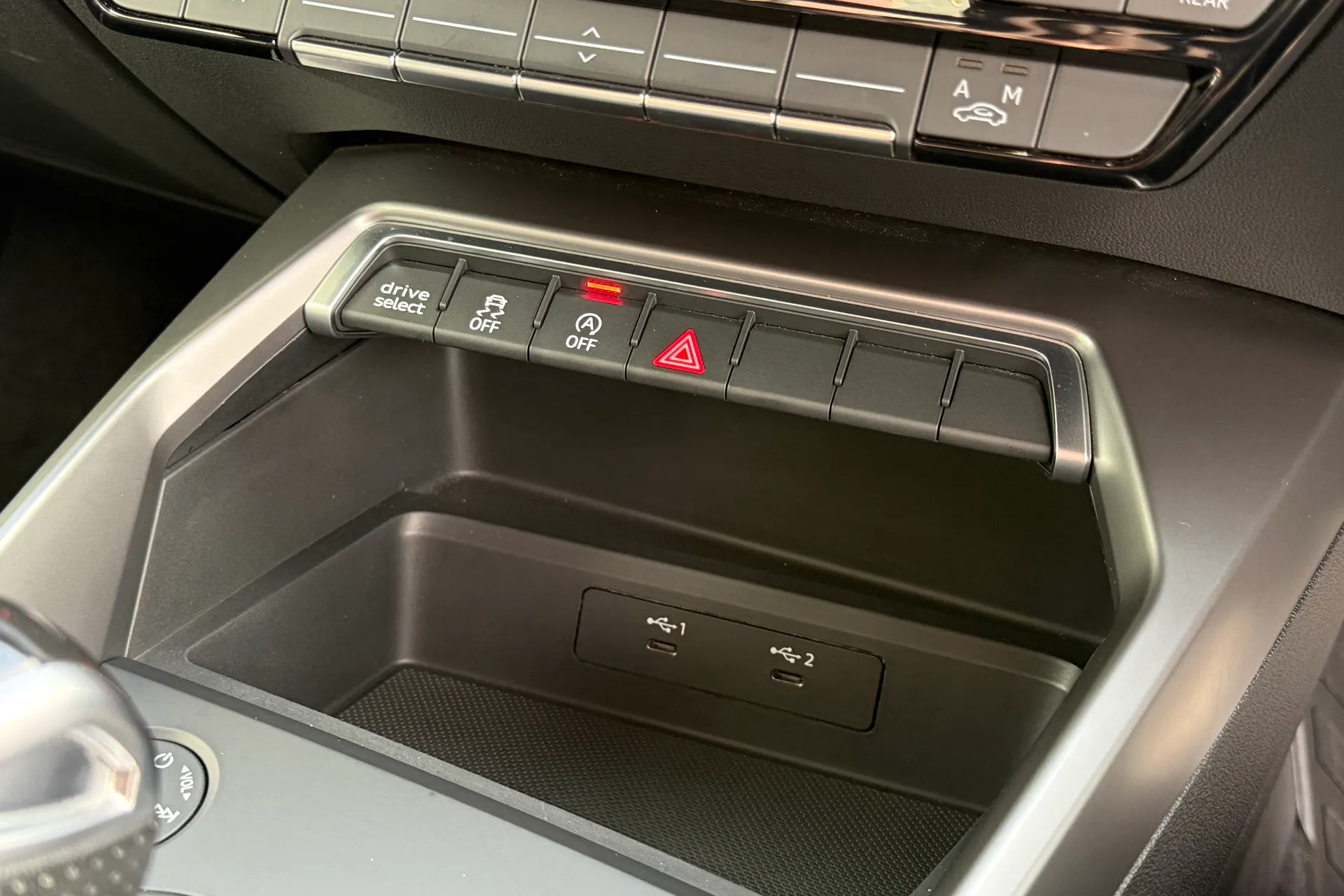Audi A3 thumbnail image number 35