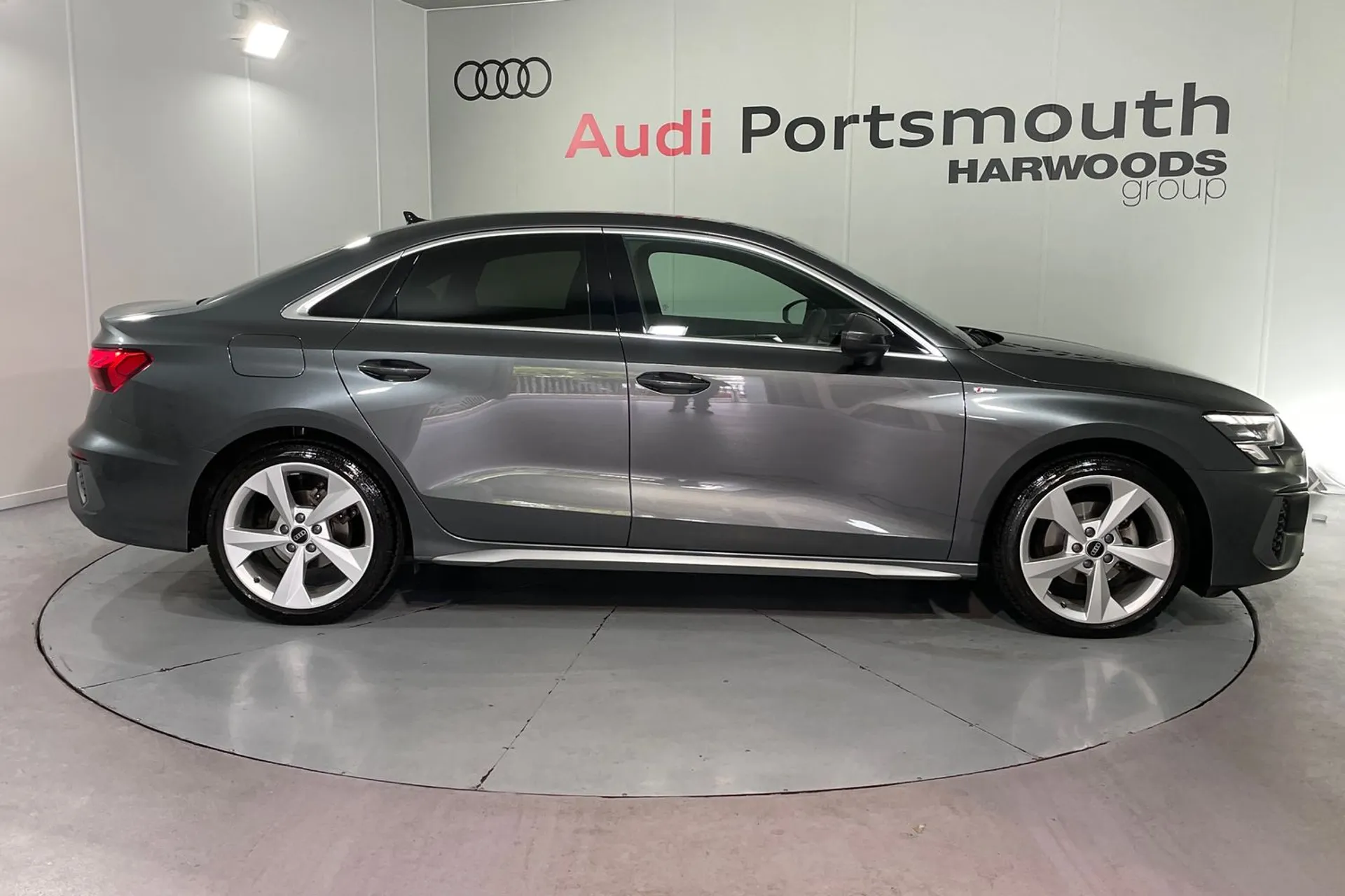 Audi A3 thumbnail image number 2