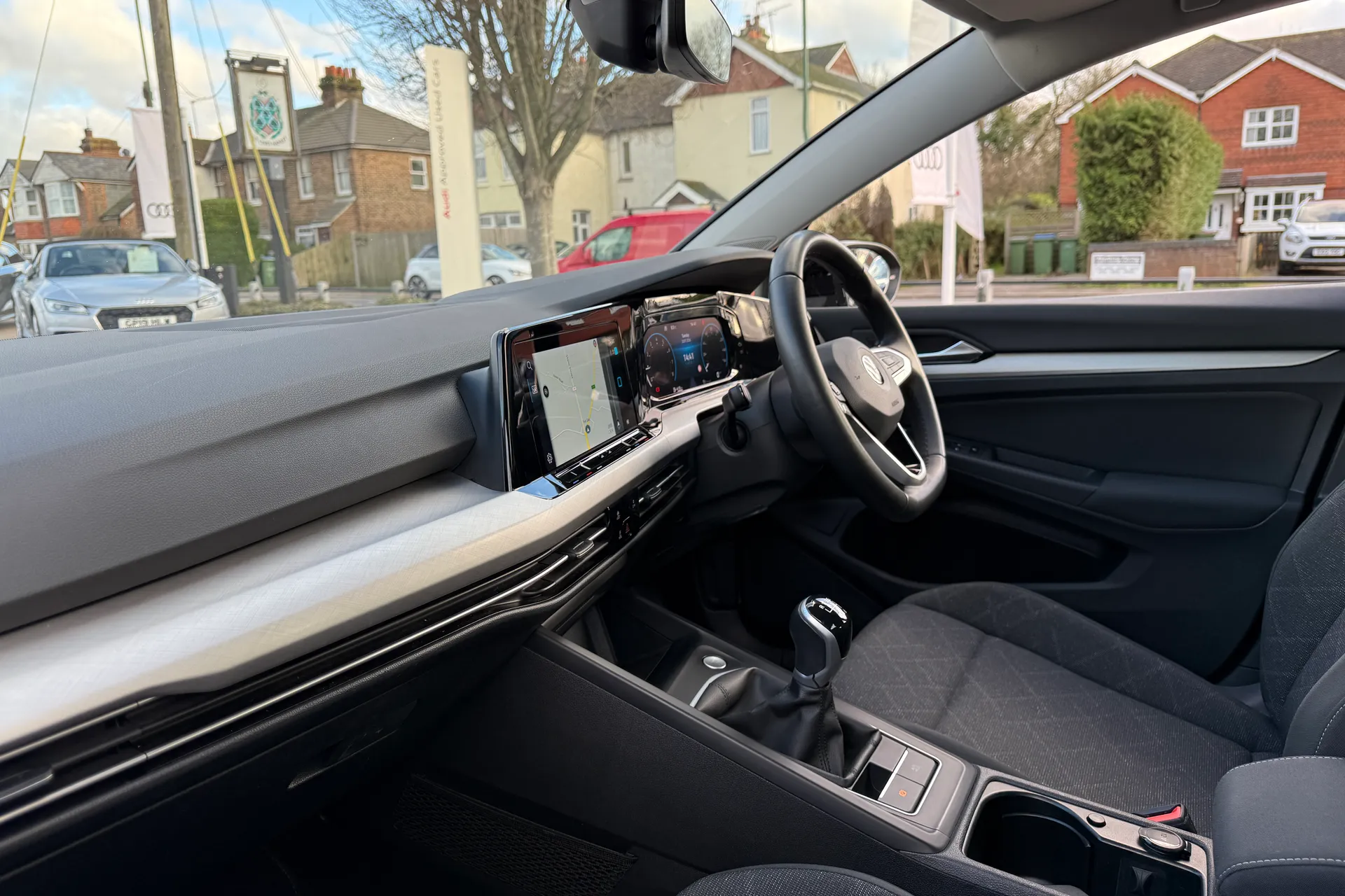 VOLKSWAGEN GOLF thumbnail image number 25