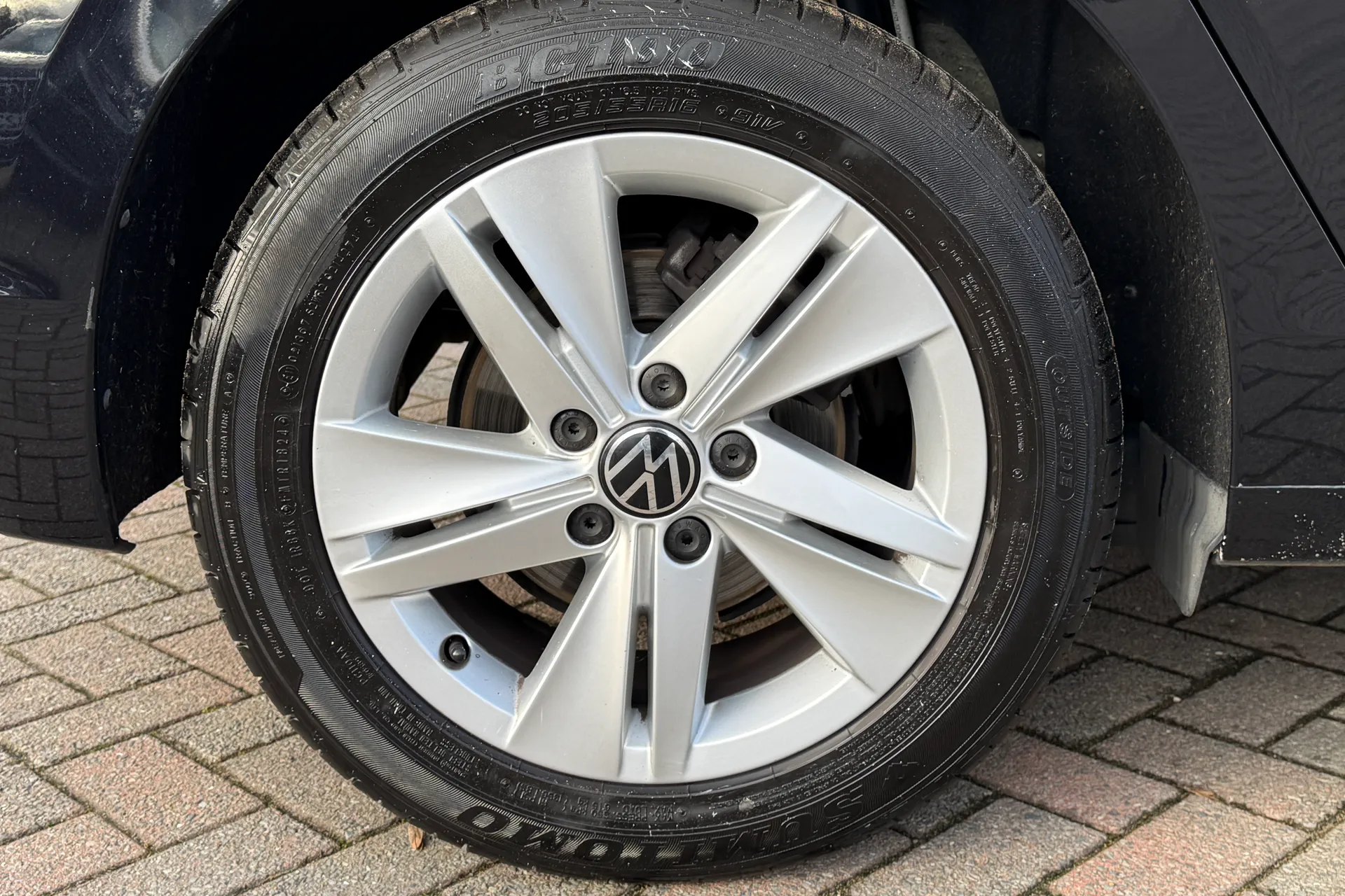 VOLKSWAGEN GOLF thumbnail image number 42