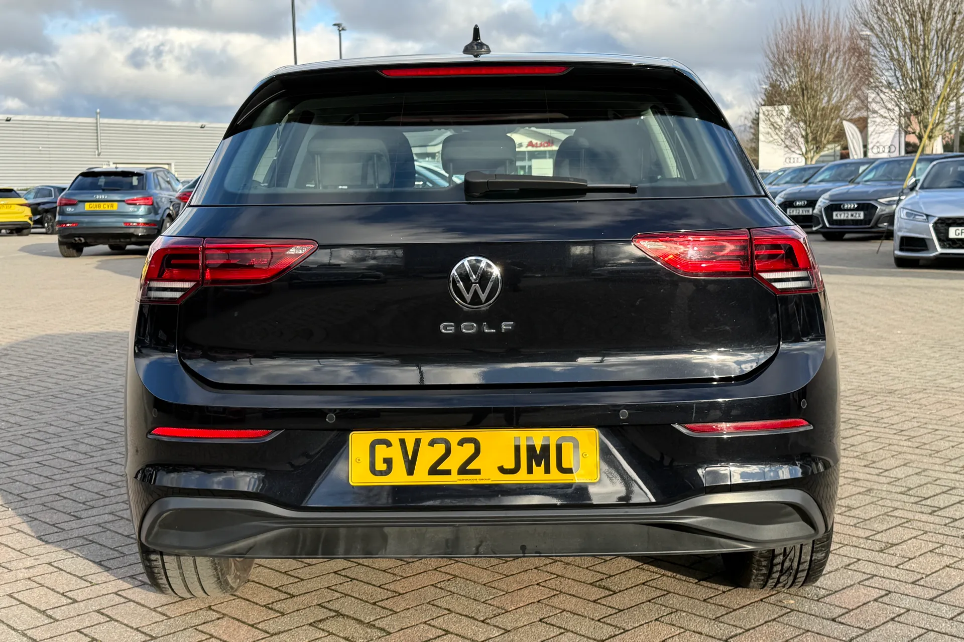 VOLKSWAGEN GOLF thumbnail image number 28