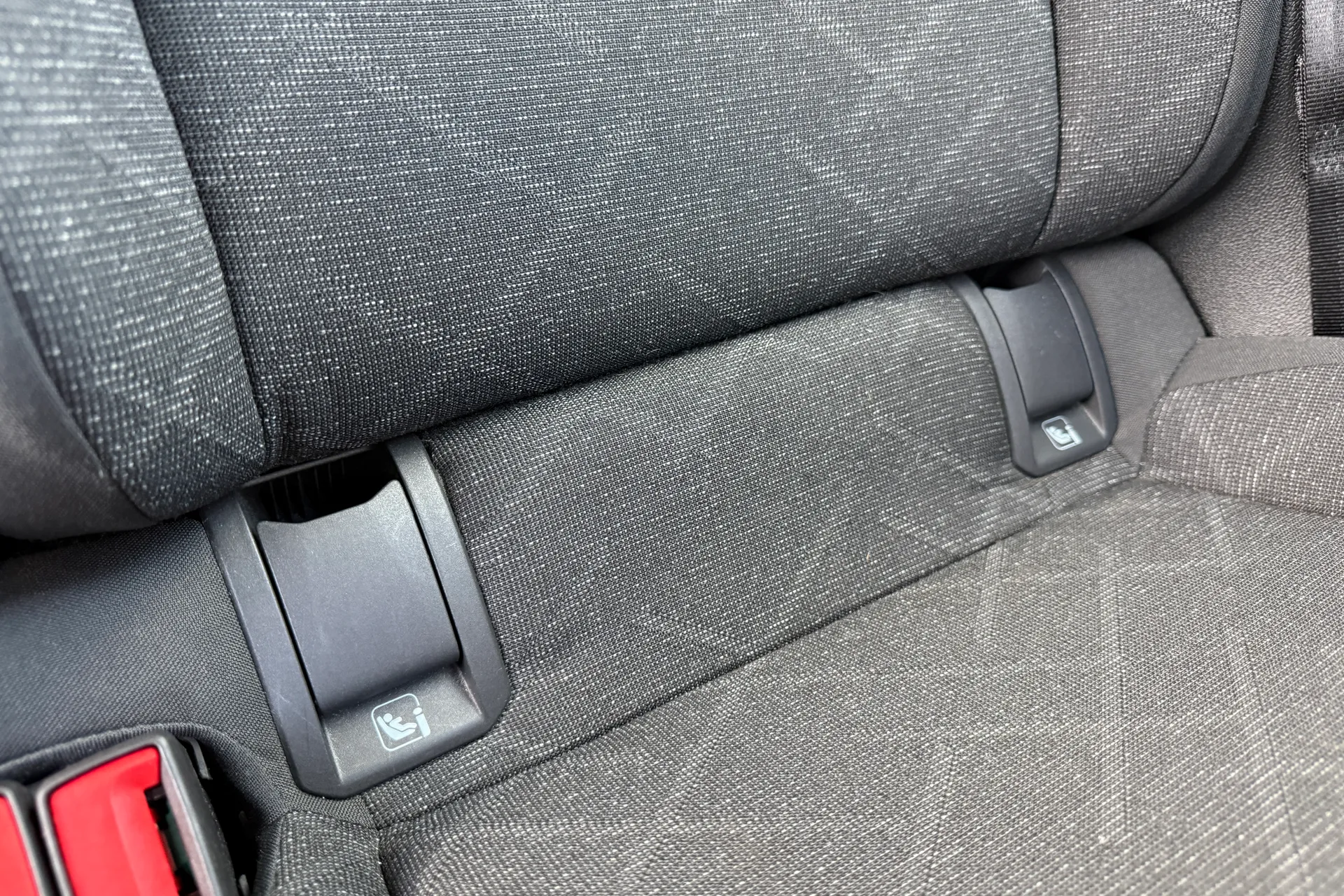 VOLKSWAGEN GOLF thumbnail image number 38