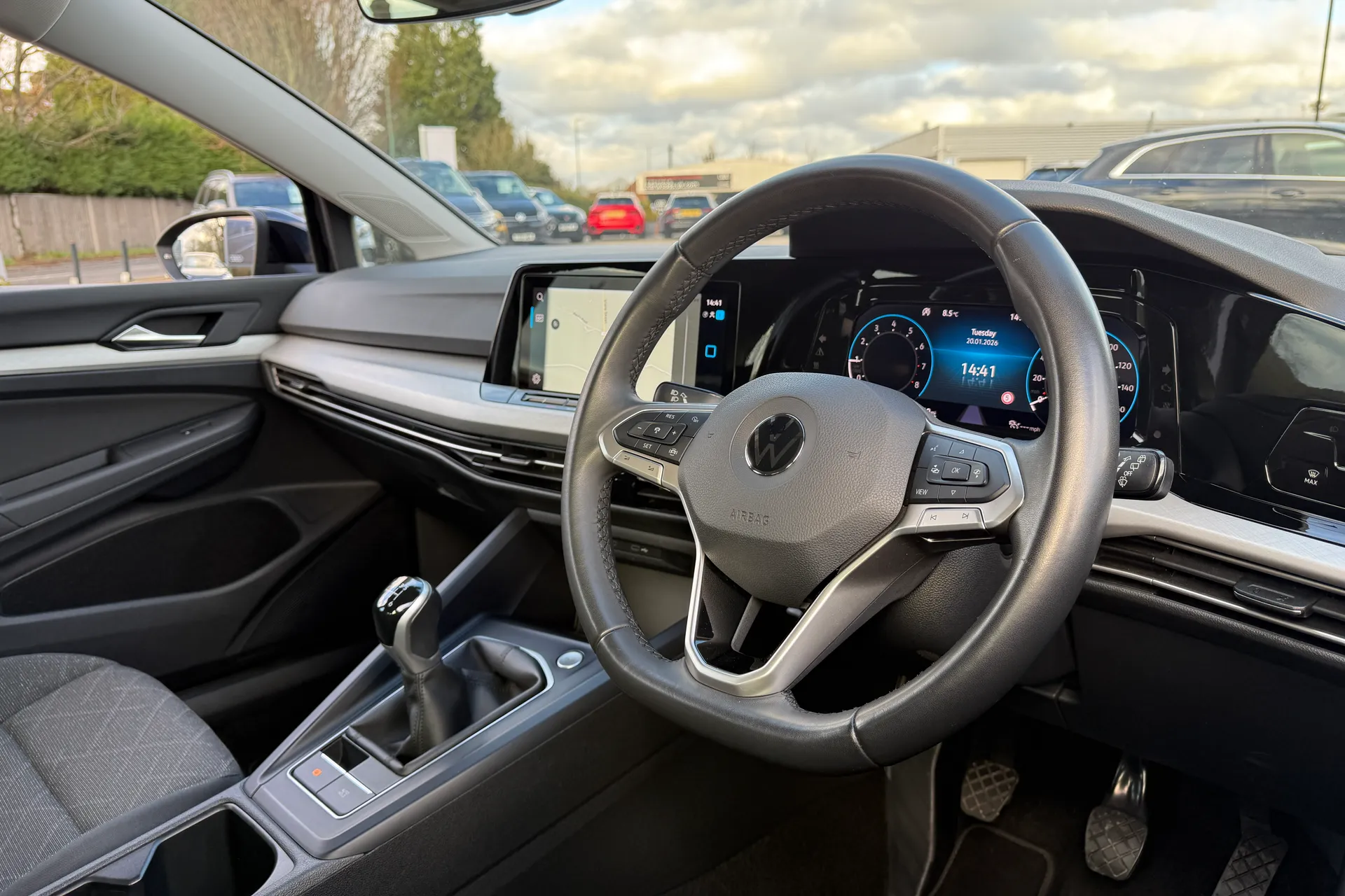 VOLKSWAGEN GOLF thumbnail image number 24