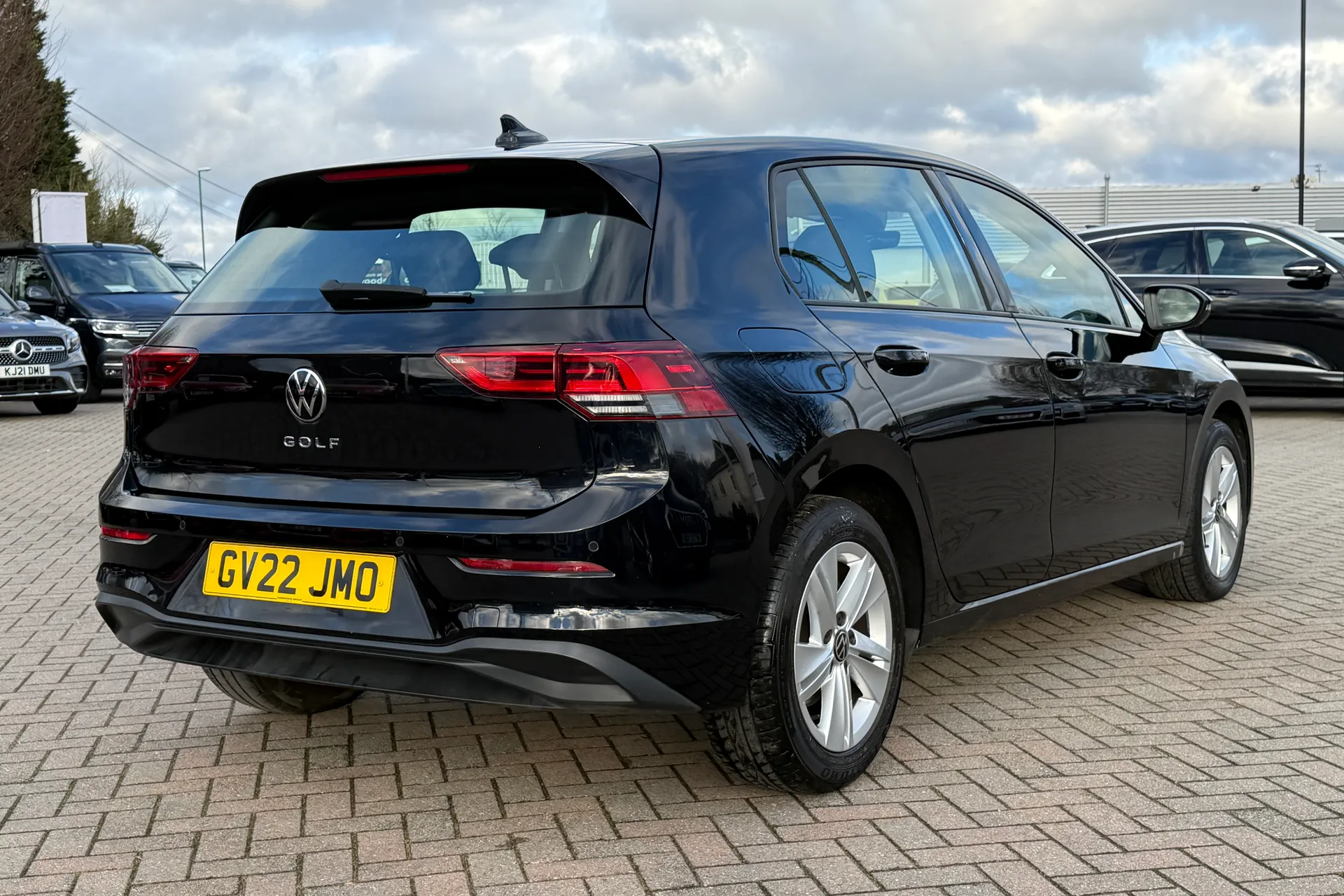 VOLKSWAGEN GOLF thumbnail image number 27