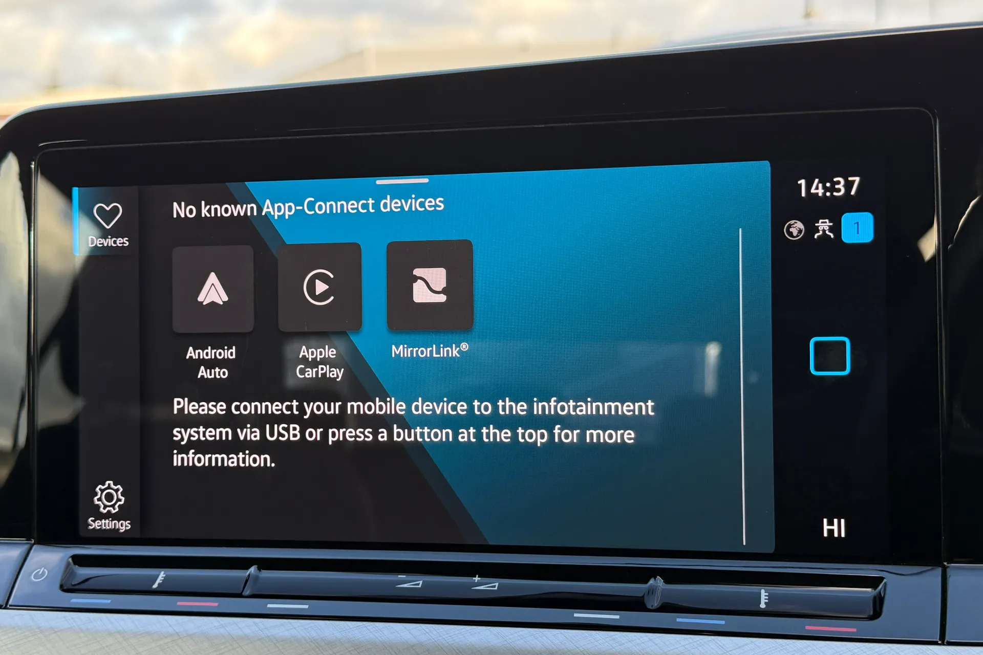 VOLKSWAGEN GOLF thumbnail image number 11