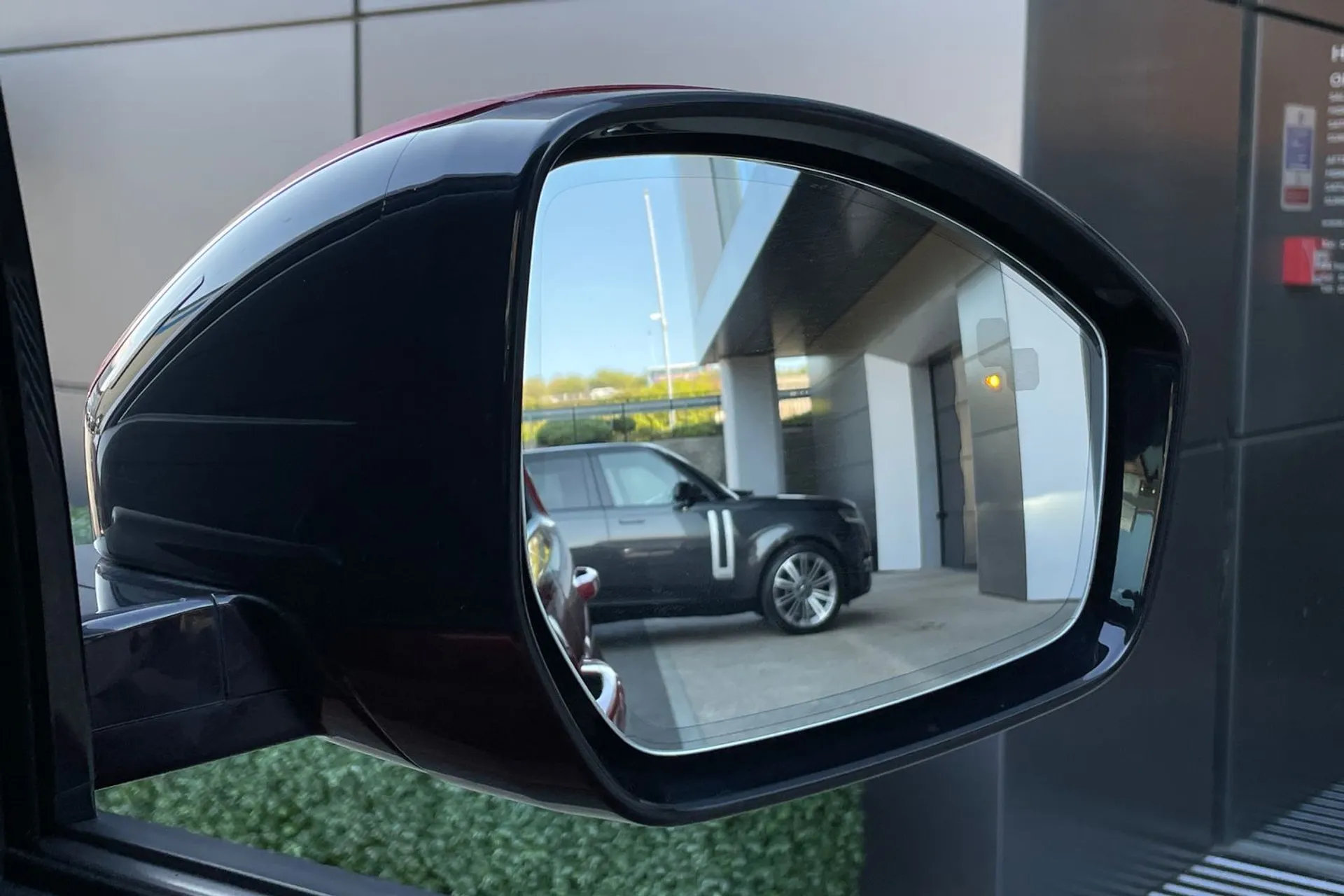 LAND ROVER DISCOVERY SPORT thumbnail image number 7