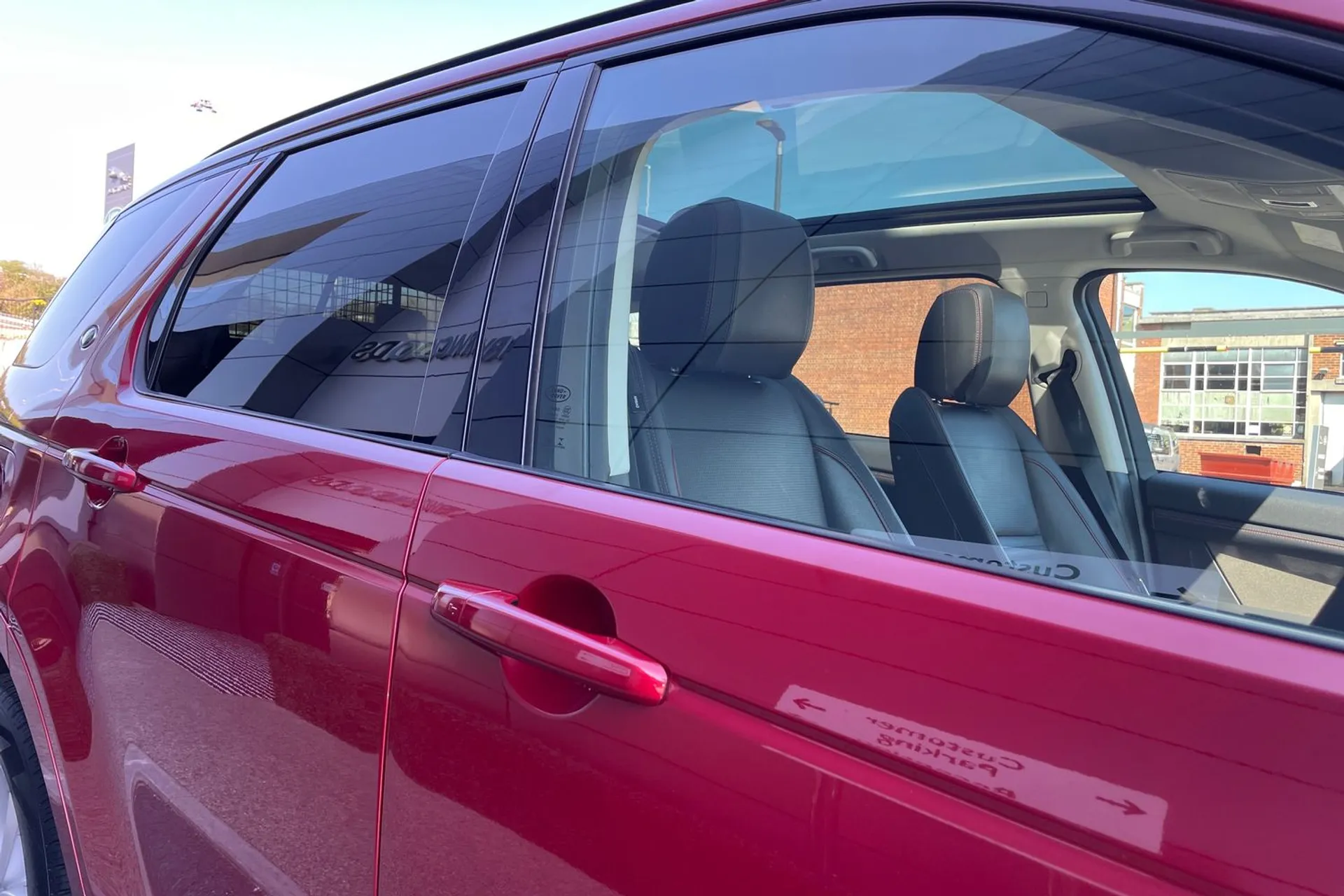 LAND ROVER DISCOVERY SPORT thumbnail image number 24