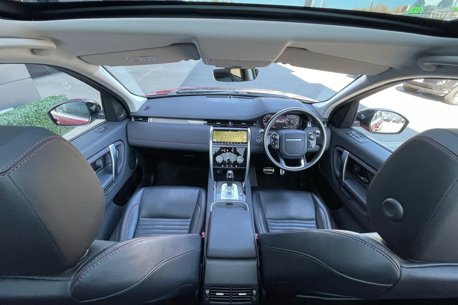 LAND ROVER DISCOVERY SPORT thumbnail image number 4