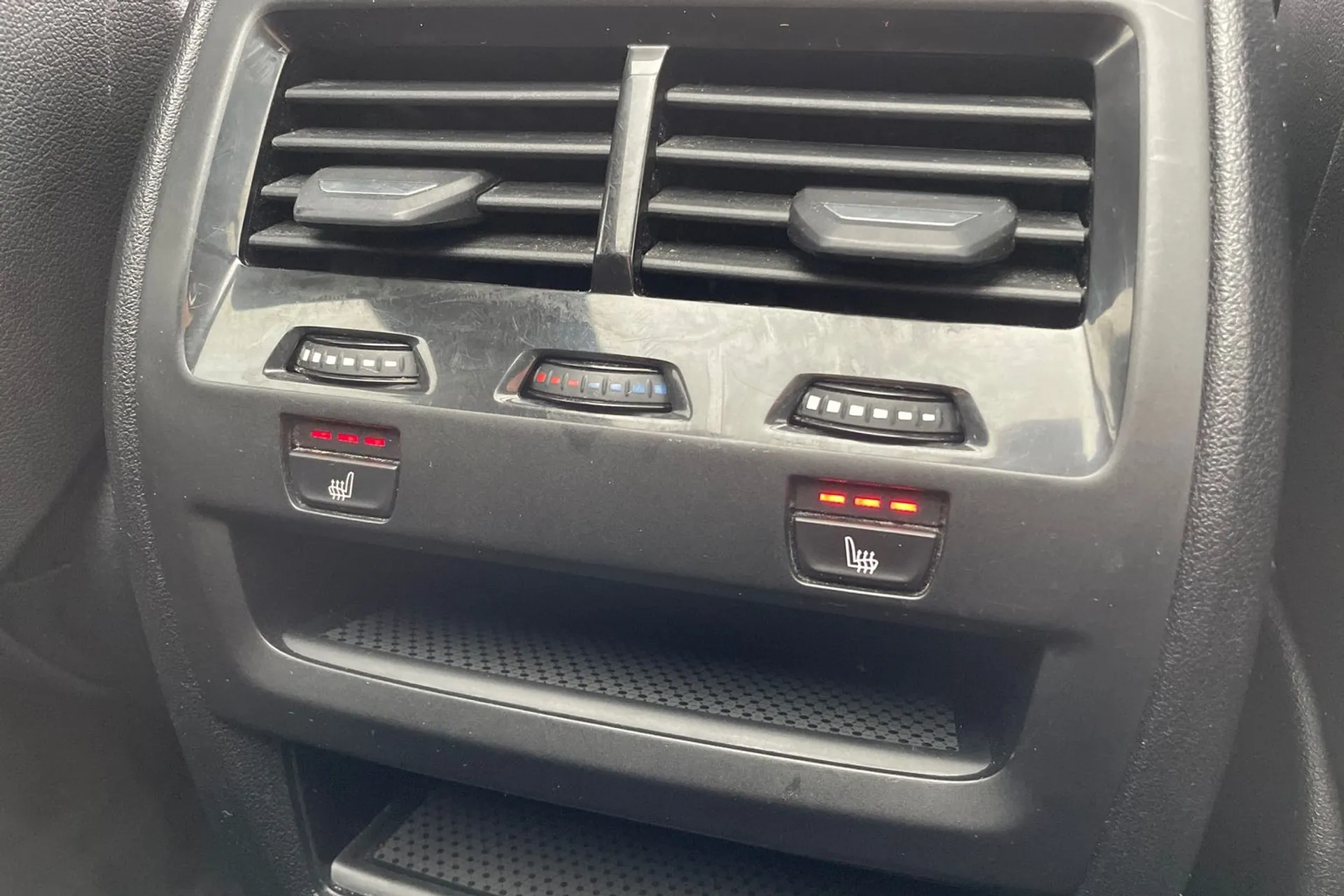 BMW X5 thumbnail image number 17