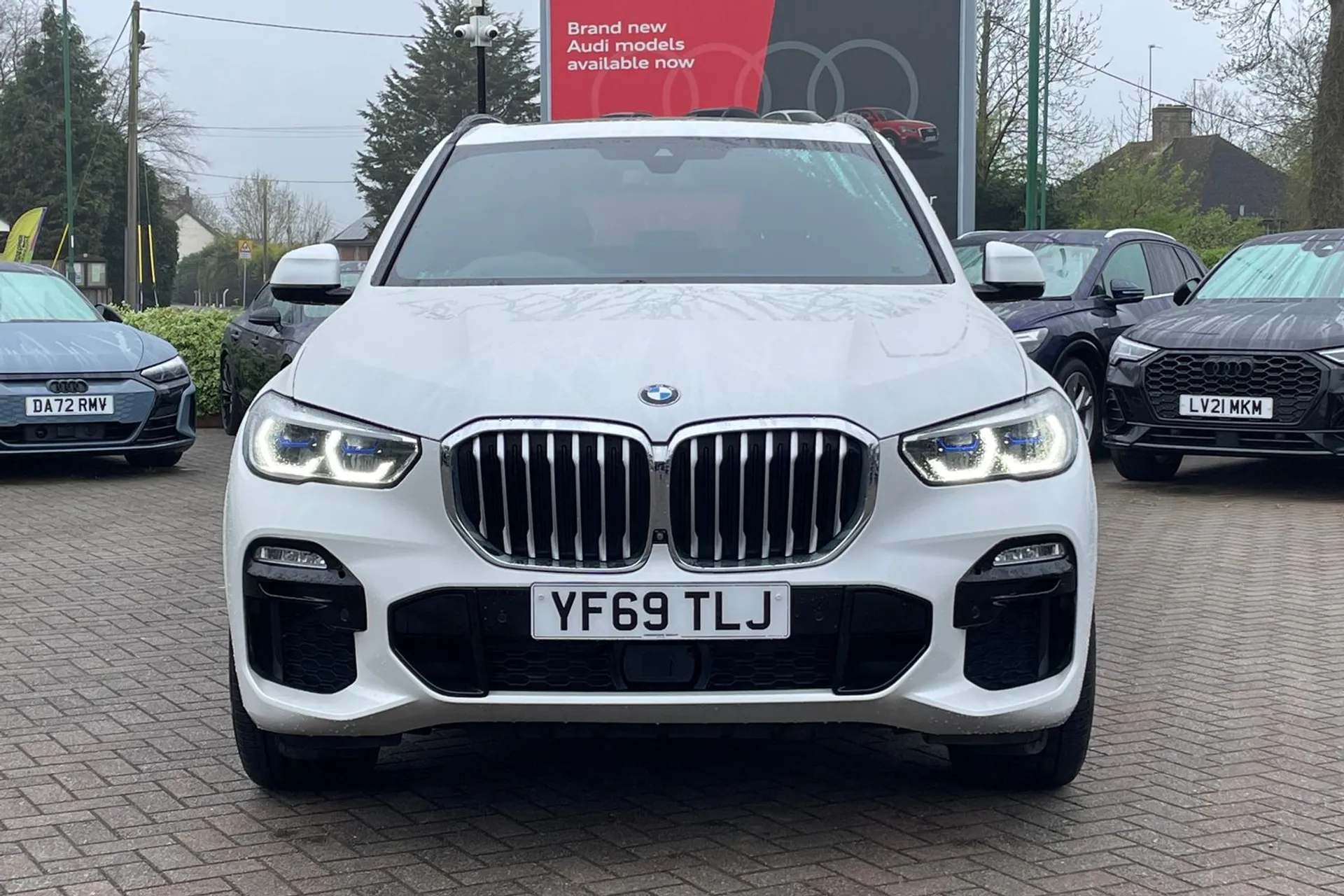 BMW X5 thumbnail image number 25