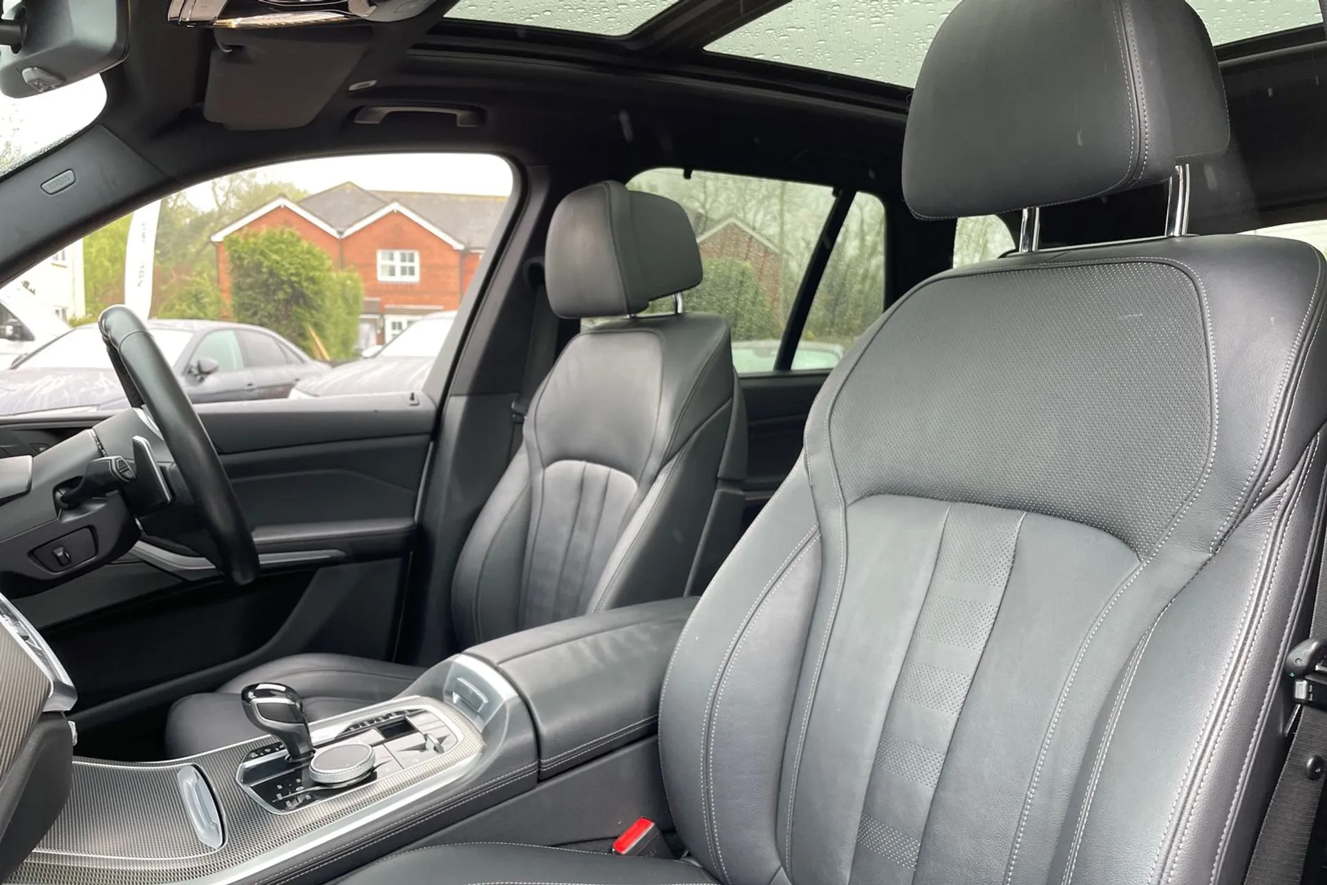 BMW X5 thumbnail image number 37