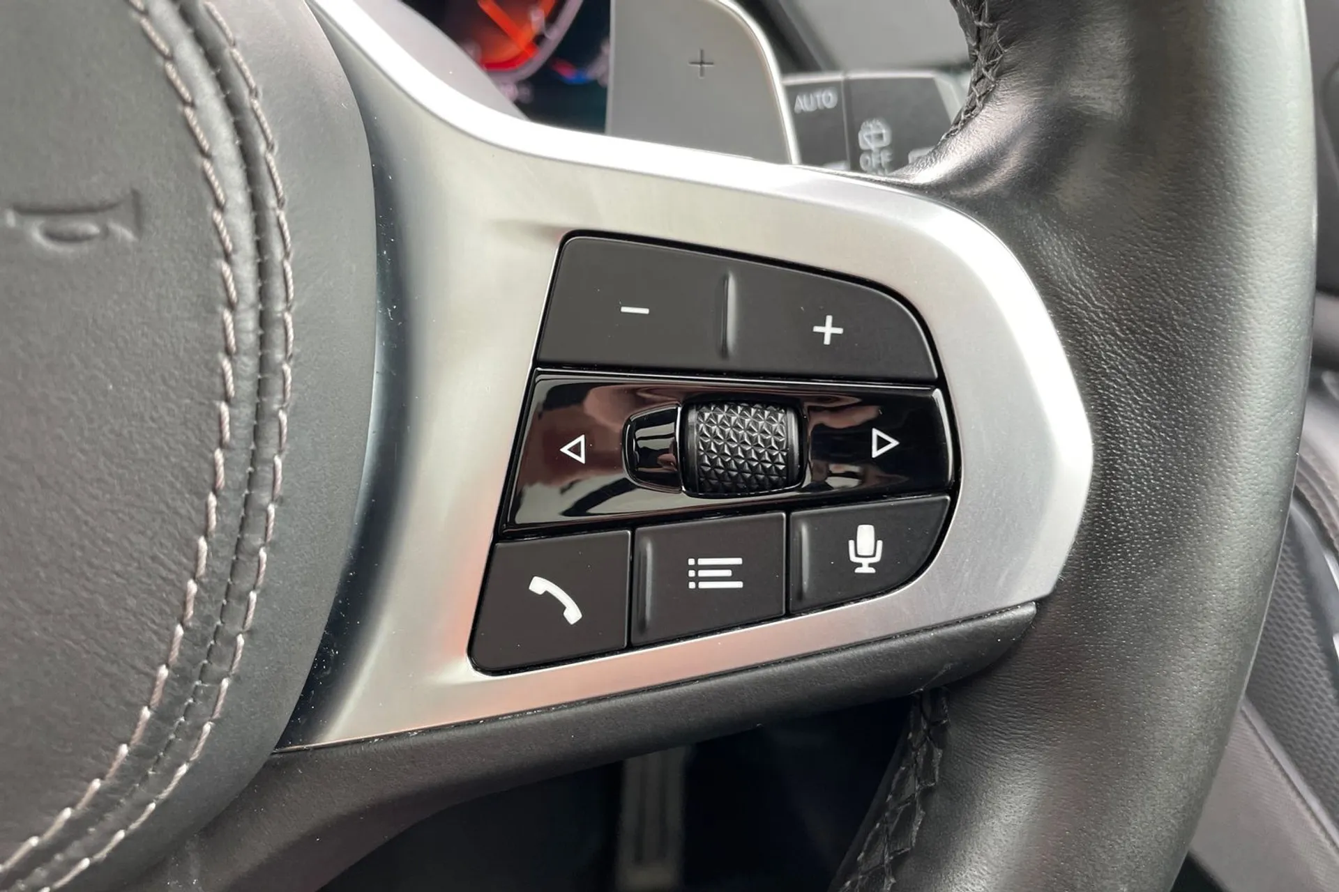 BMW X5 thumbnail image number 19