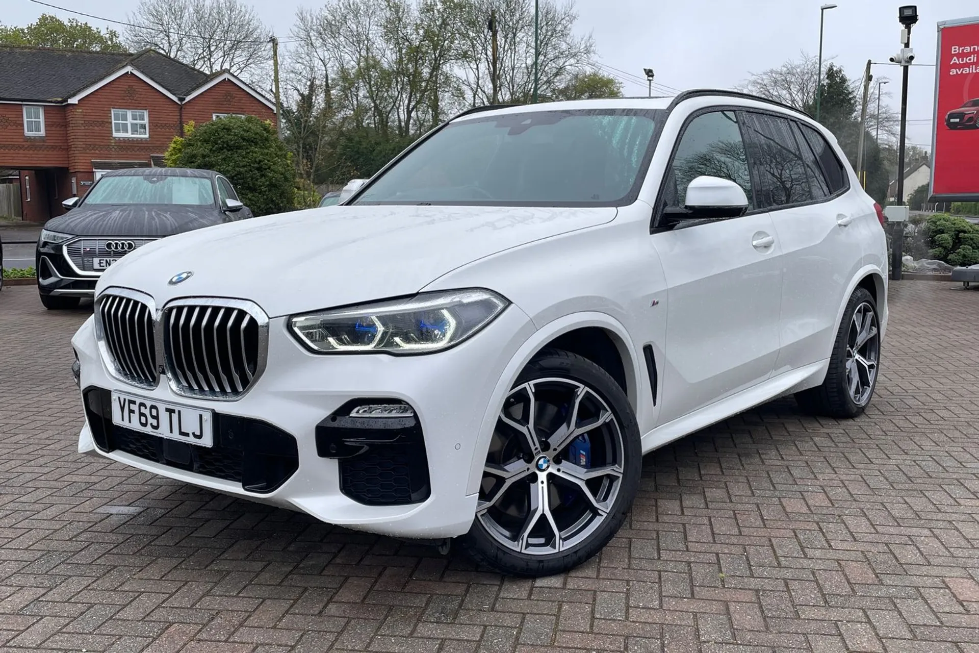 BMW X5 thumbnail image number 24