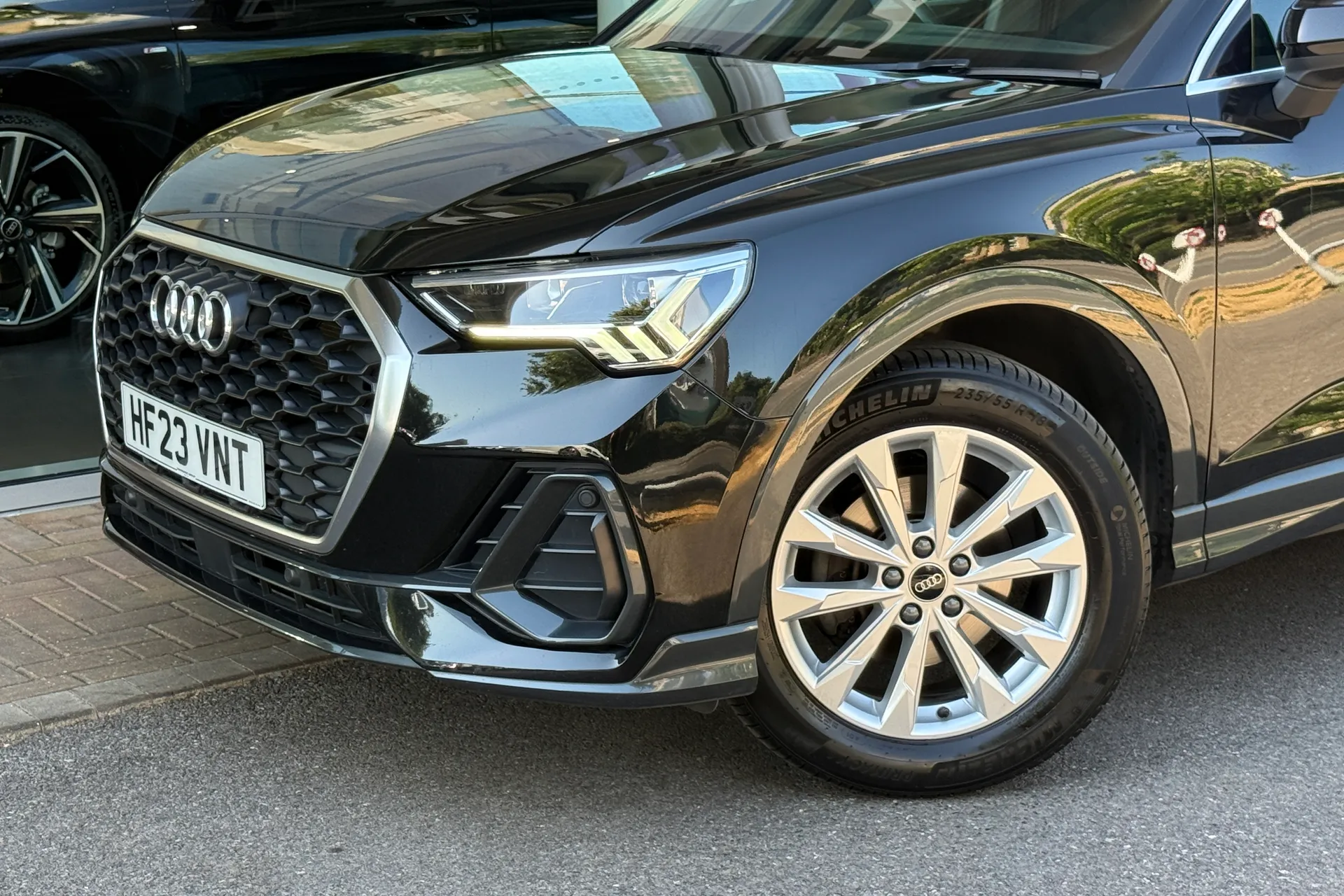 Audi Q3 thumbnail image number 51