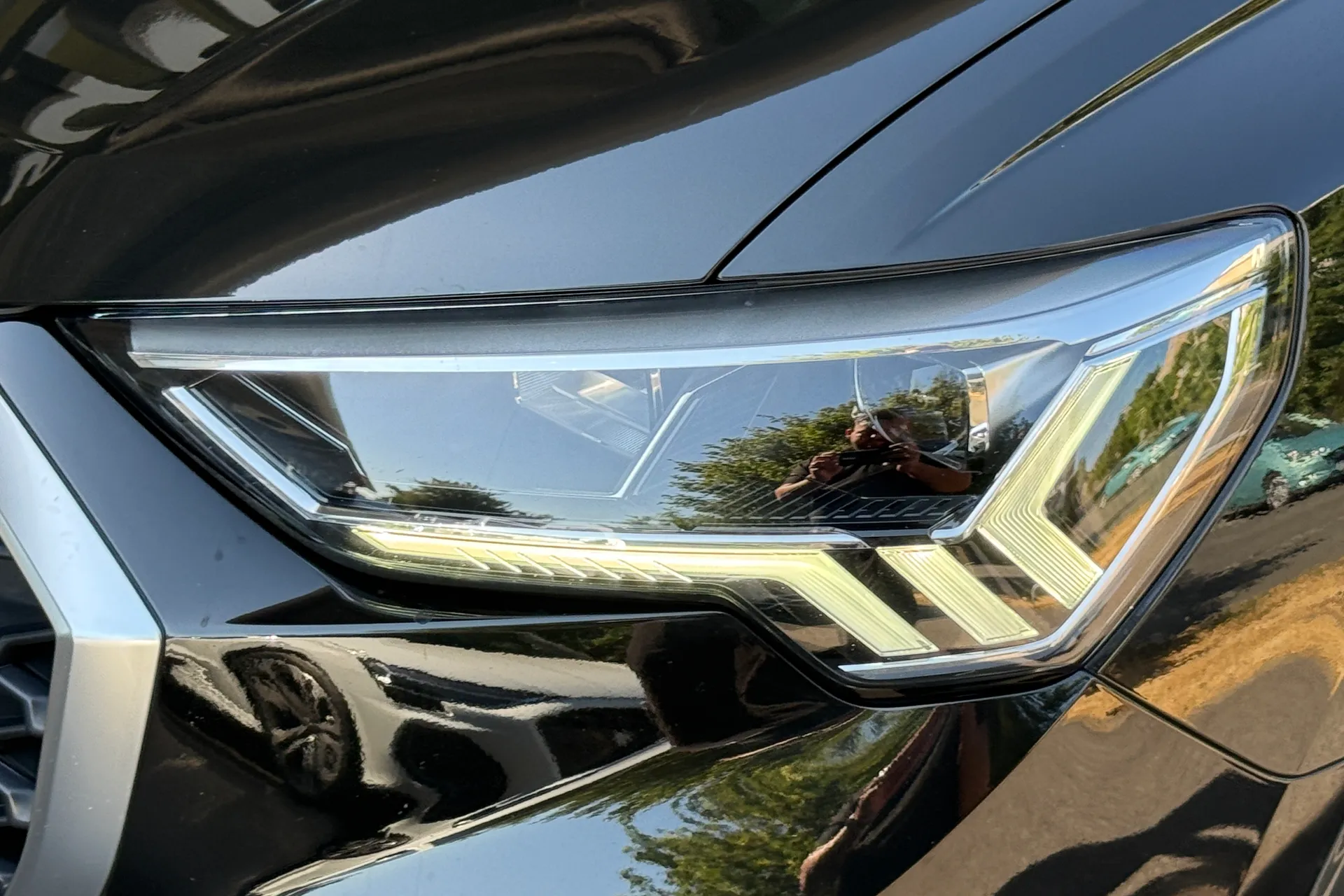 Audi Q3 thumbnail image number 49