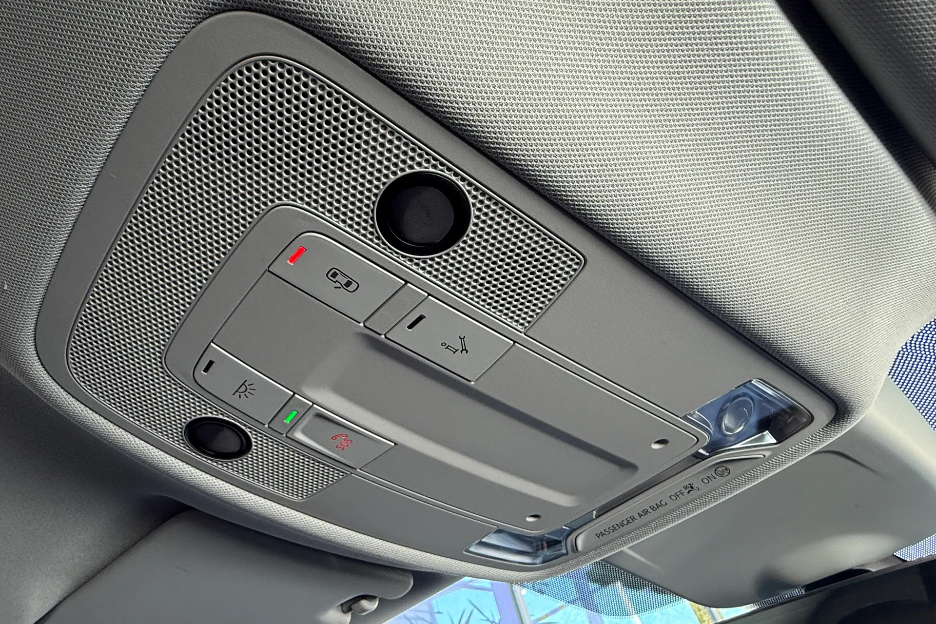 Audi Q3 thumbnail image number 26
