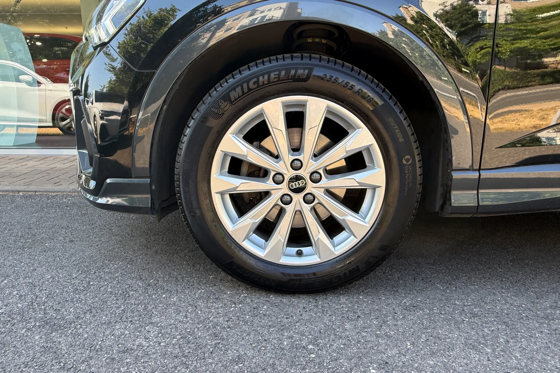 Audi Q3 thumbnail image number 5