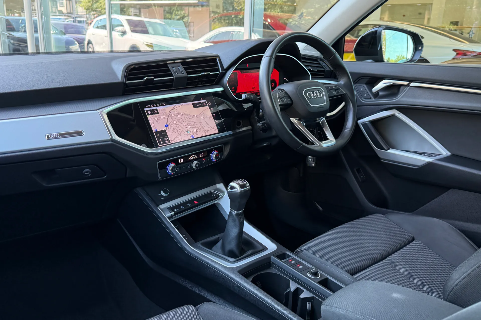Audi Q3 thumbnail image number 47
