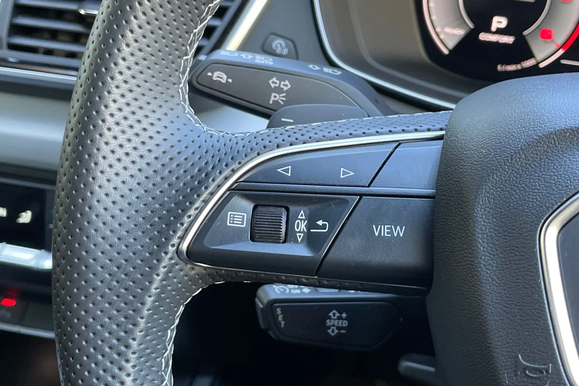 Audi Q5 thumbnail image number 57