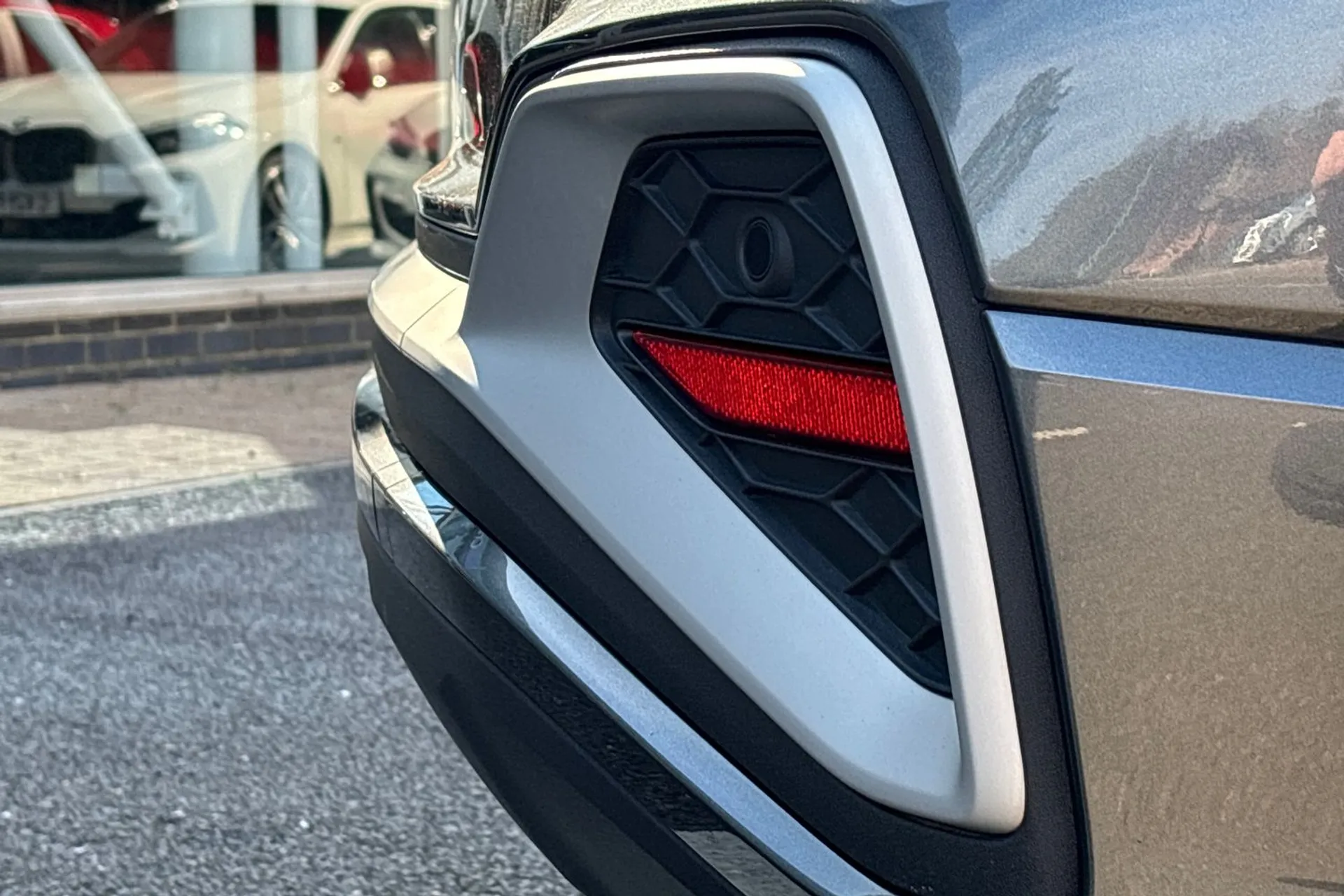Audi Q2 thumbnail image number 16