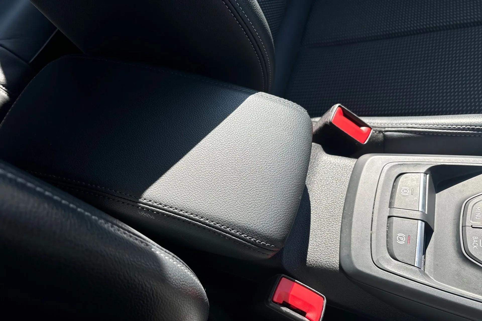 Audi Q2 thumbnail image number 41