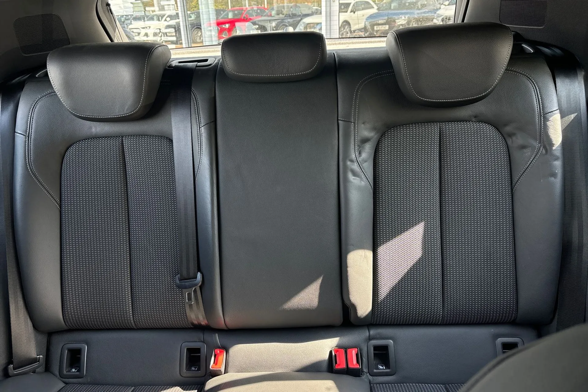Audi Q2 thumbnail image number 30