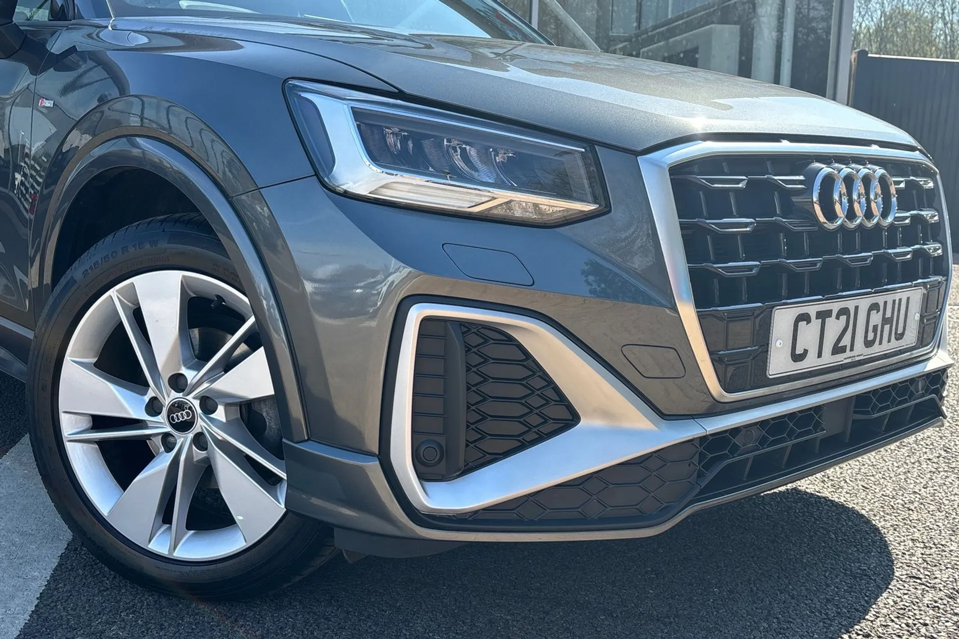 Audi Q2 thumbnail image number 5